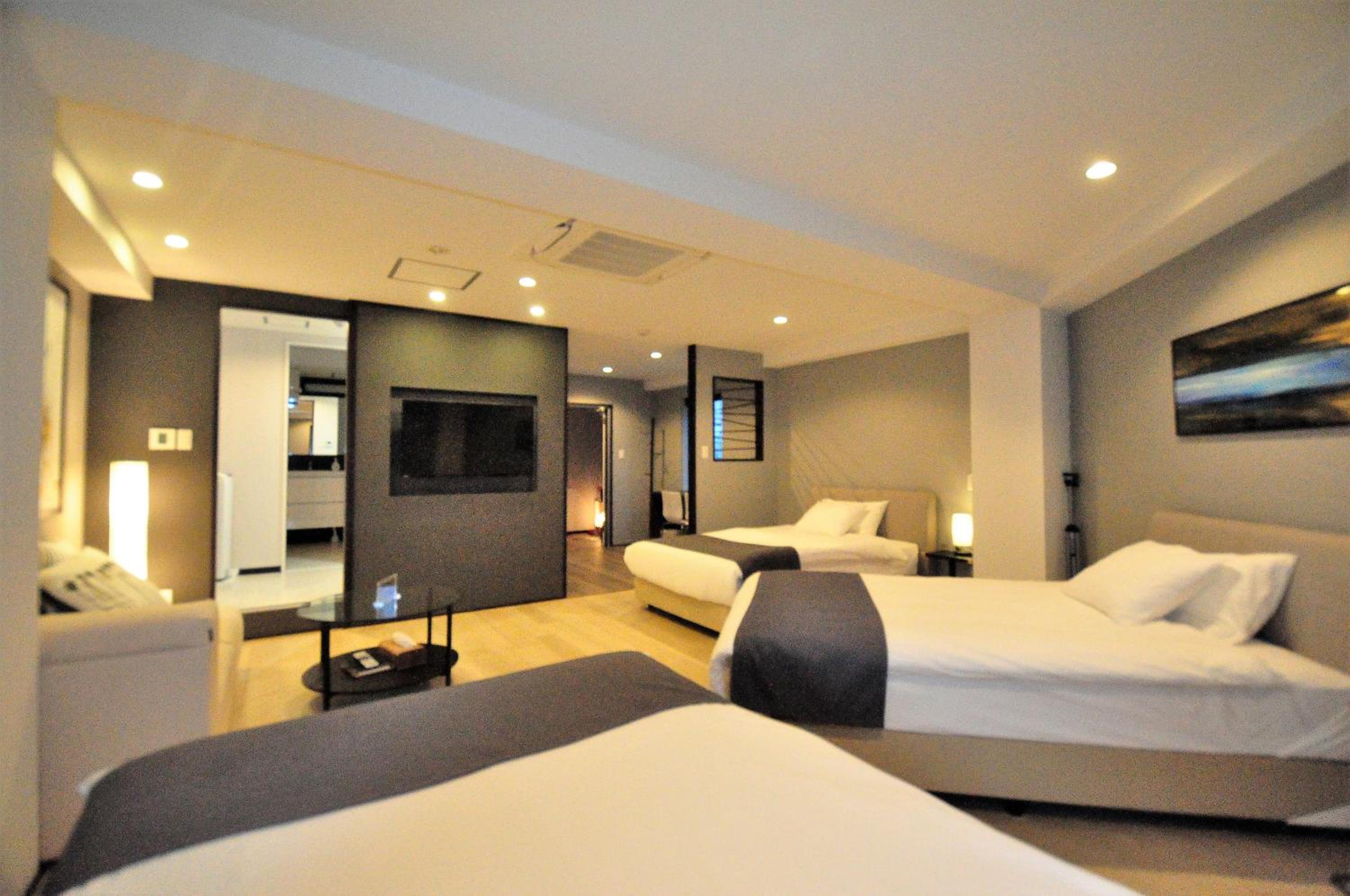 hotel room