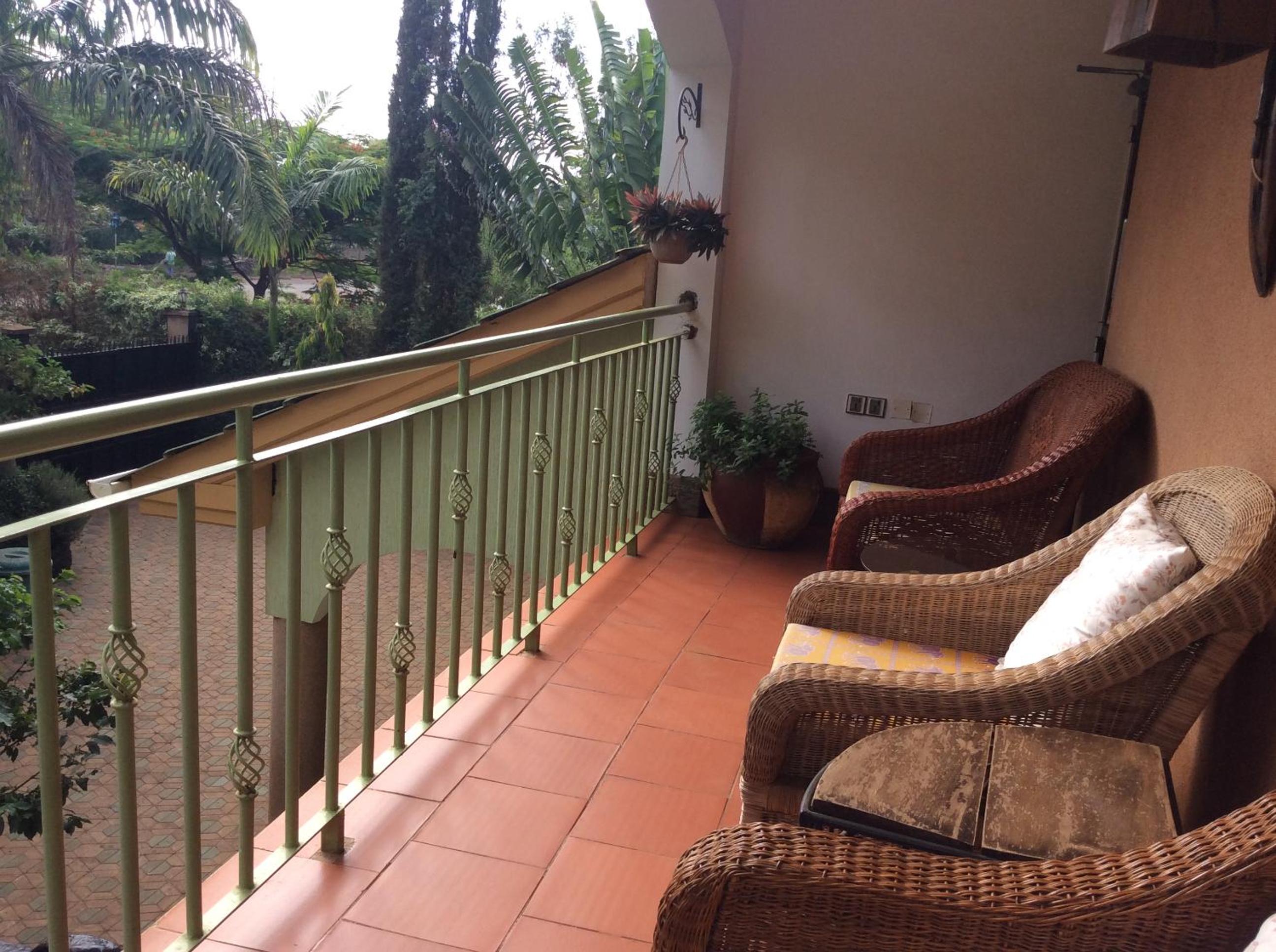 Korona House Hotel