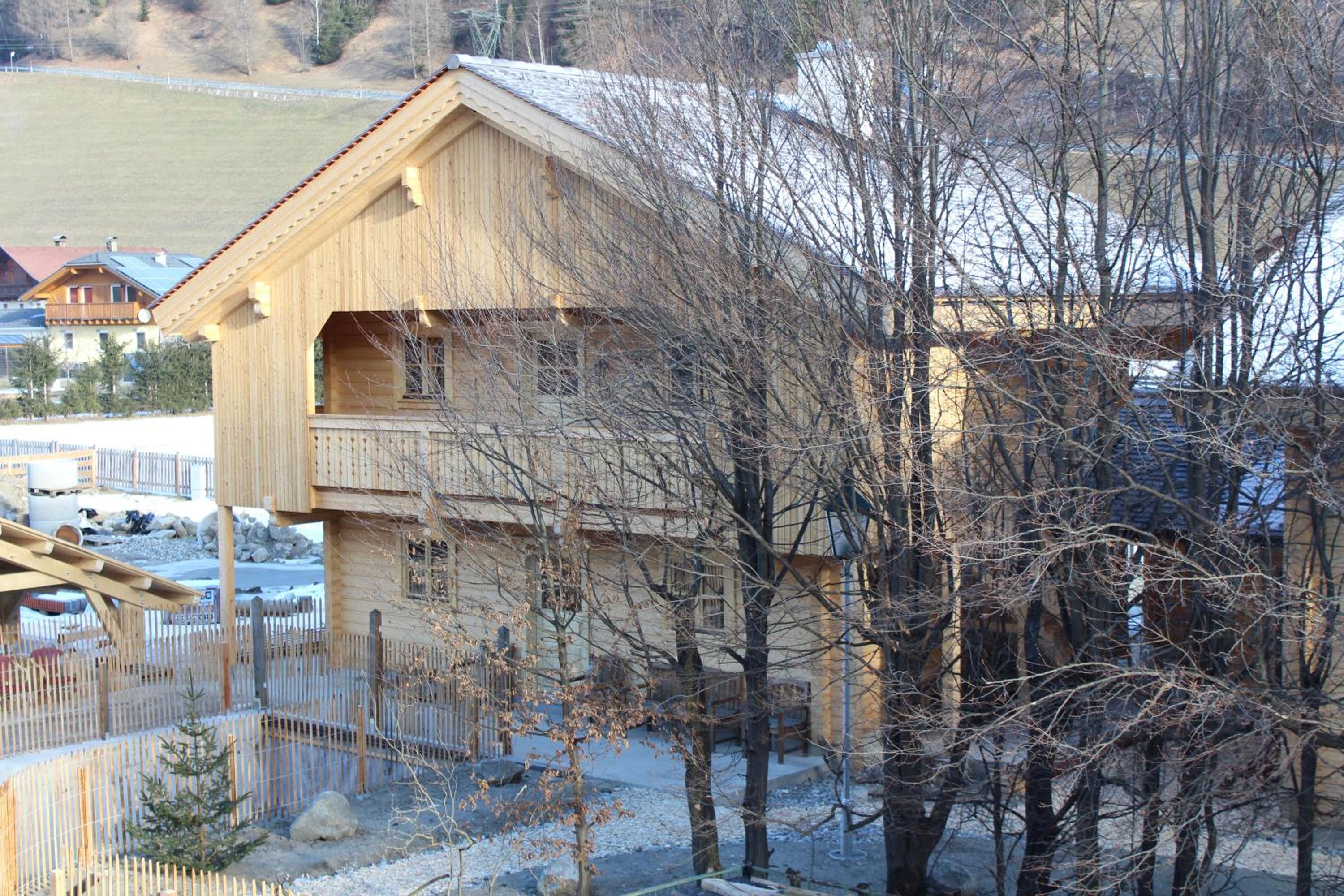 Schlosswirt Chalets & Apartments