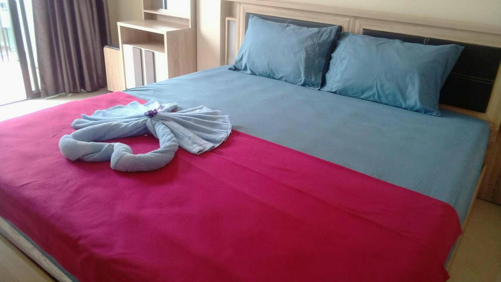 Photo 12