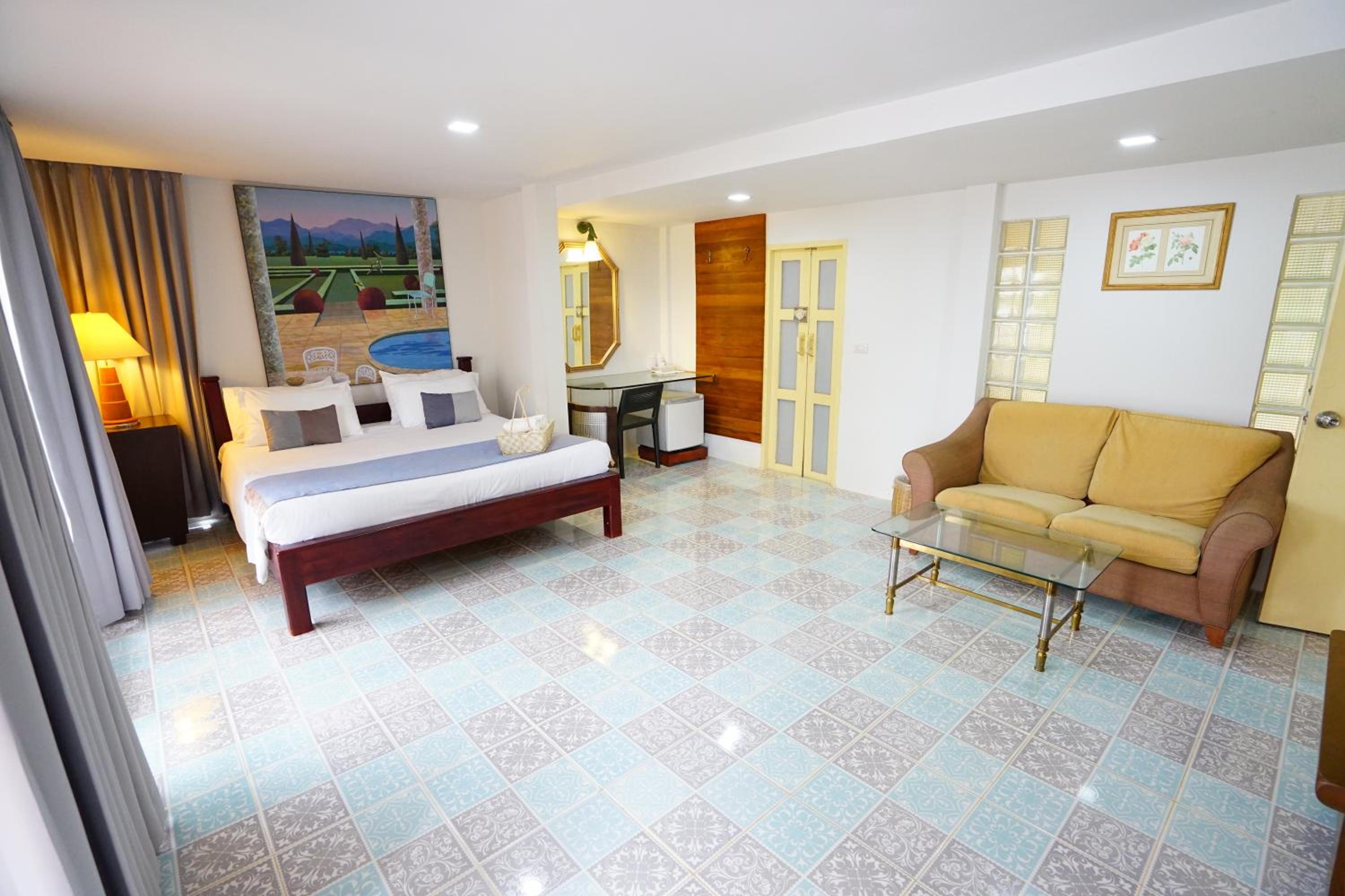 Seashell Village Resort