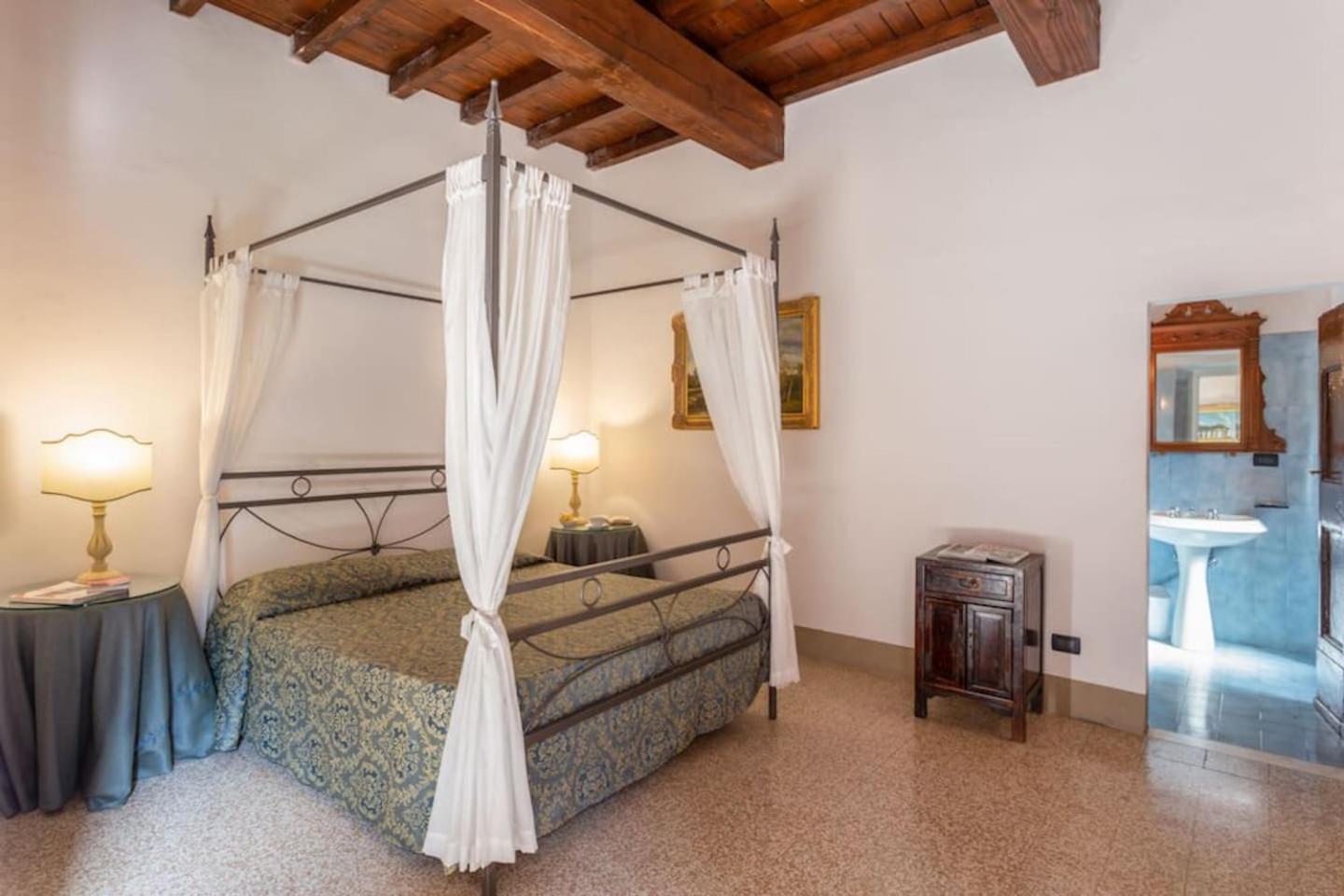 Villa Eugenia Tuscany with private Pool, Sauna & Gym