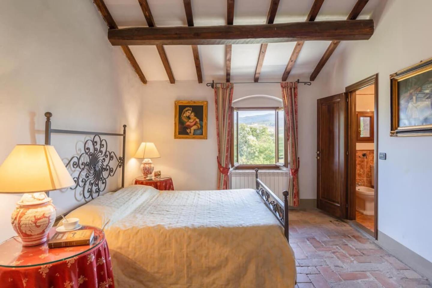 Villa Eugenia Tuscany with private Pool, Sauna & Gym