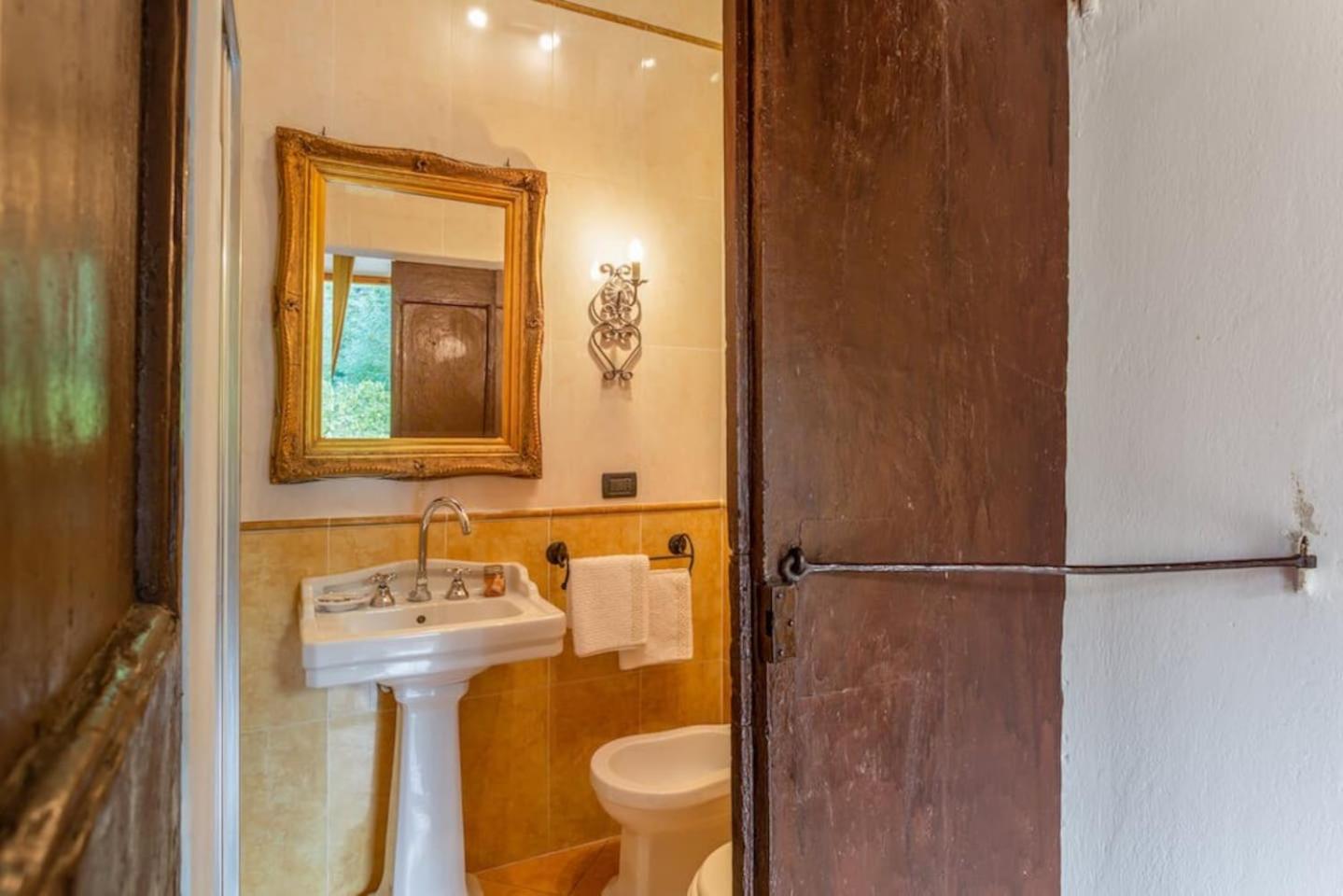 Villa Eugenia Tuscany with private Pool, Sauna & Gym
