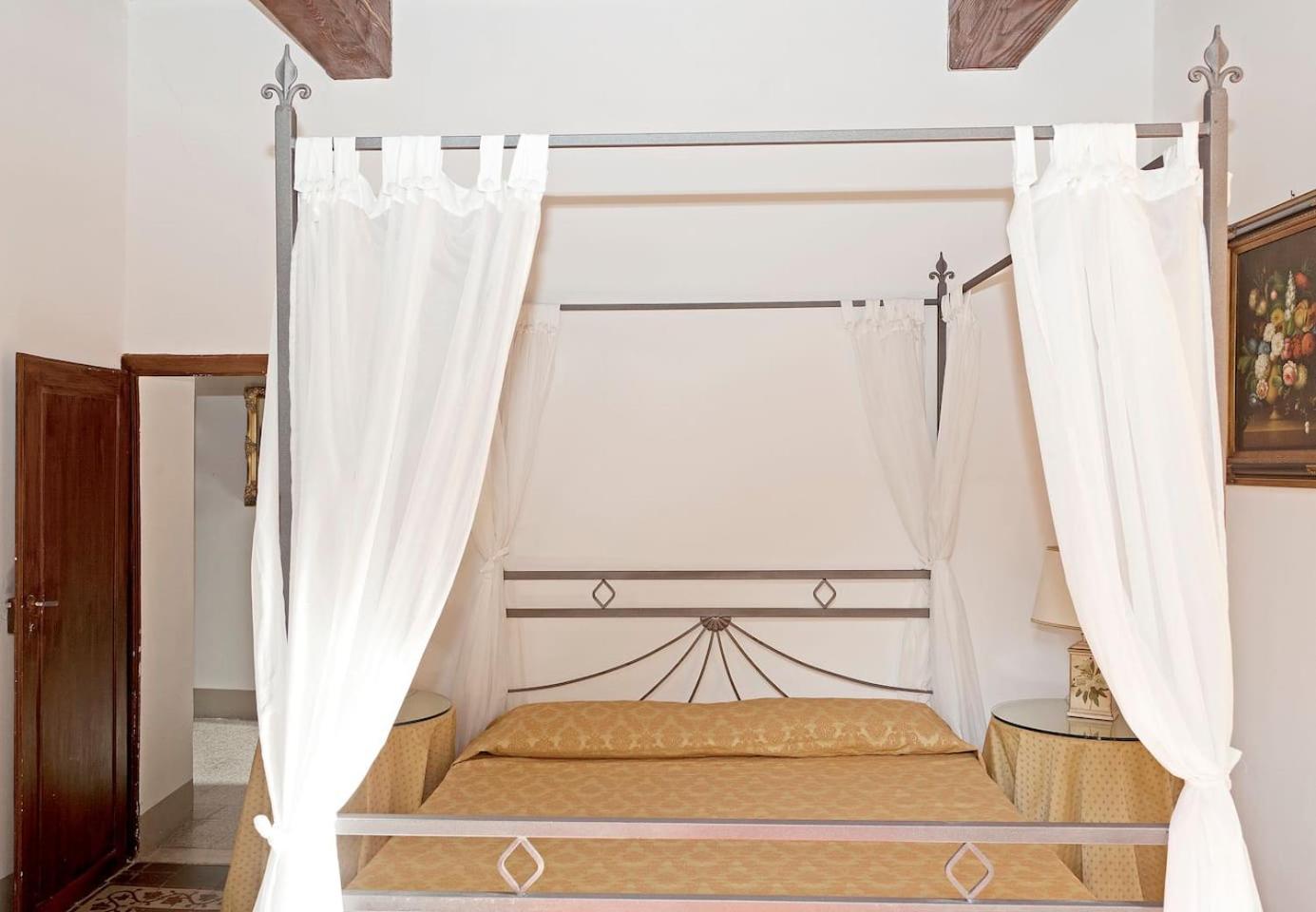 Villa Eugenia Tuscany with private Pool, Sauna & Gym
