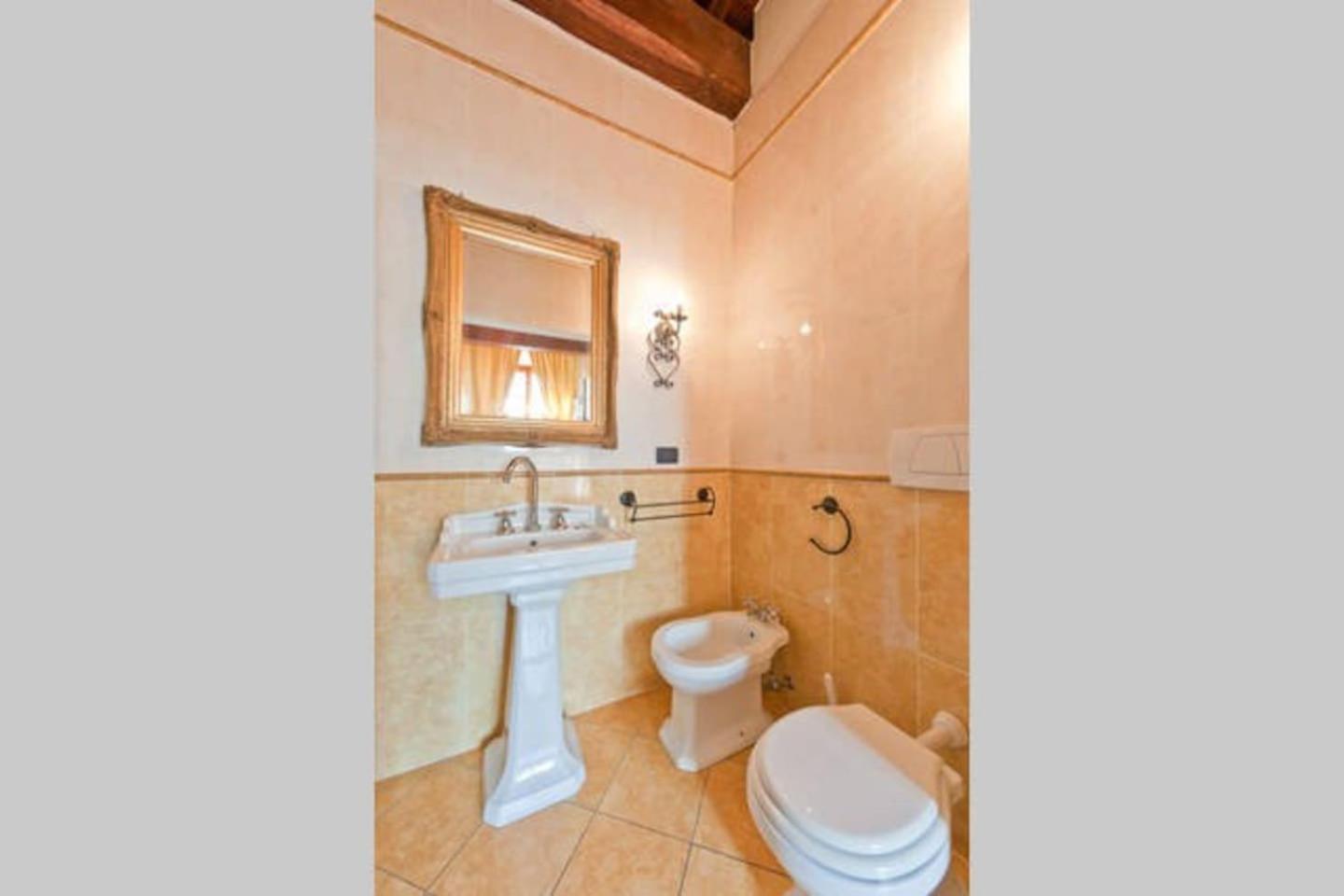 Villa Eugenia Tuscany with private Pool, Sauna & Gym