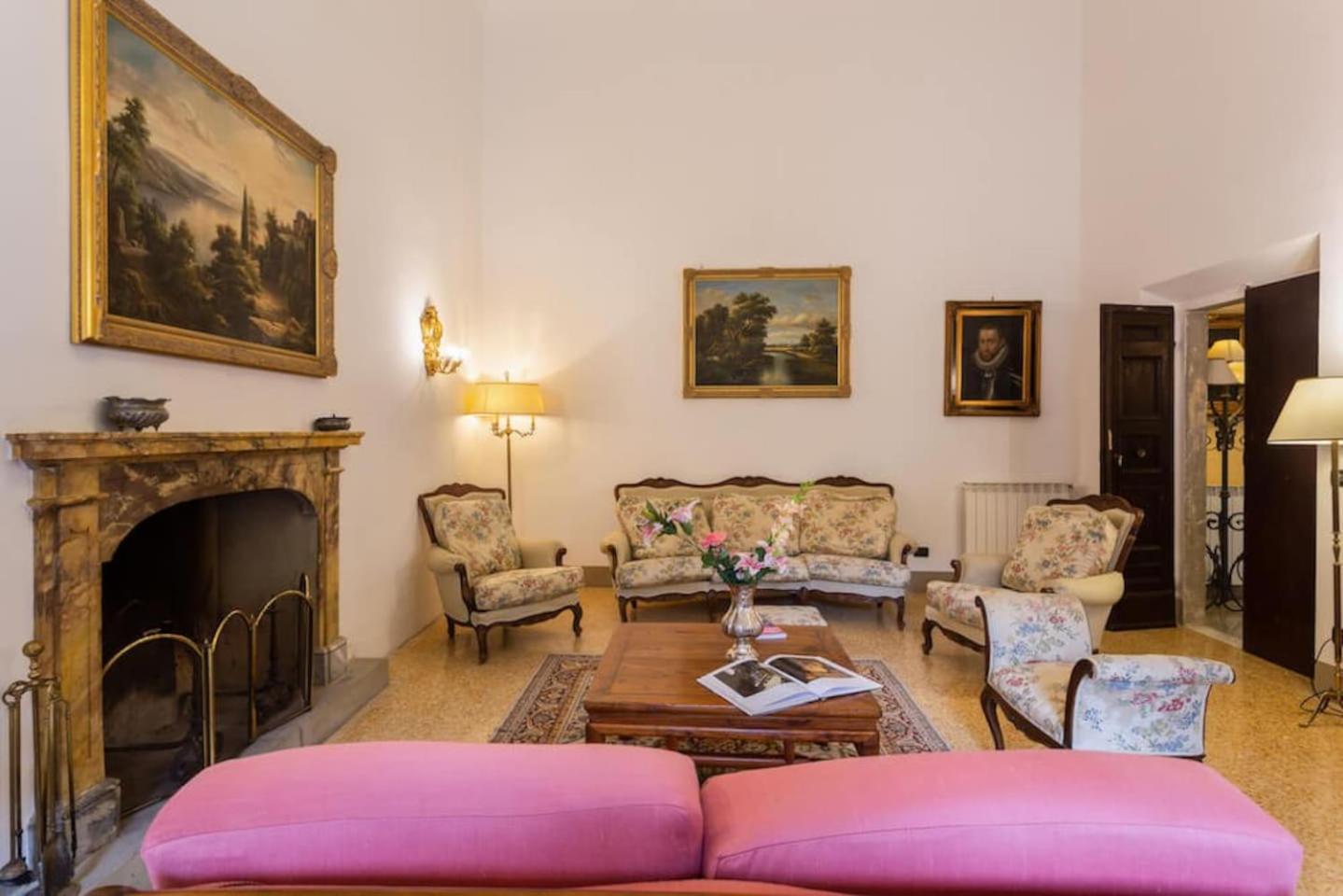 Villa Eugenia Tuscany with private Pool, Sauna & Gym