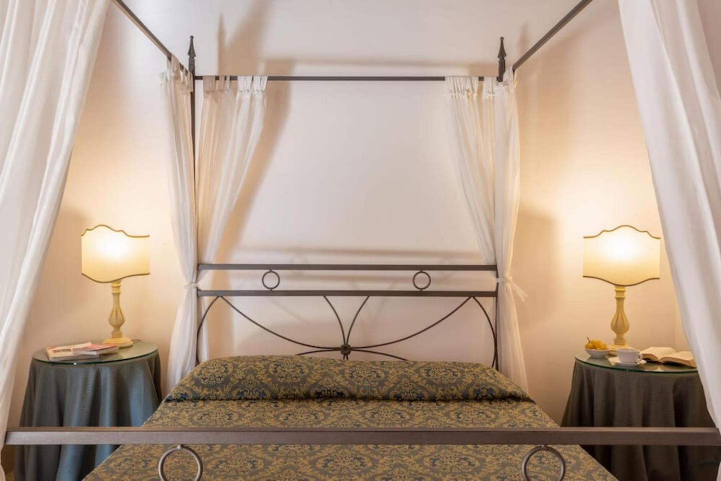 Villa Eugenia Tuscany with private Pool, Sauna & Gym