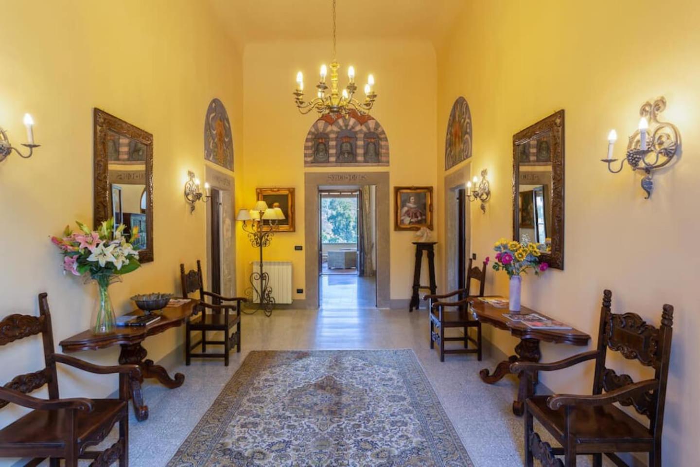 Villa Eugenia Tuscany with private Pool, Sauna & Gym