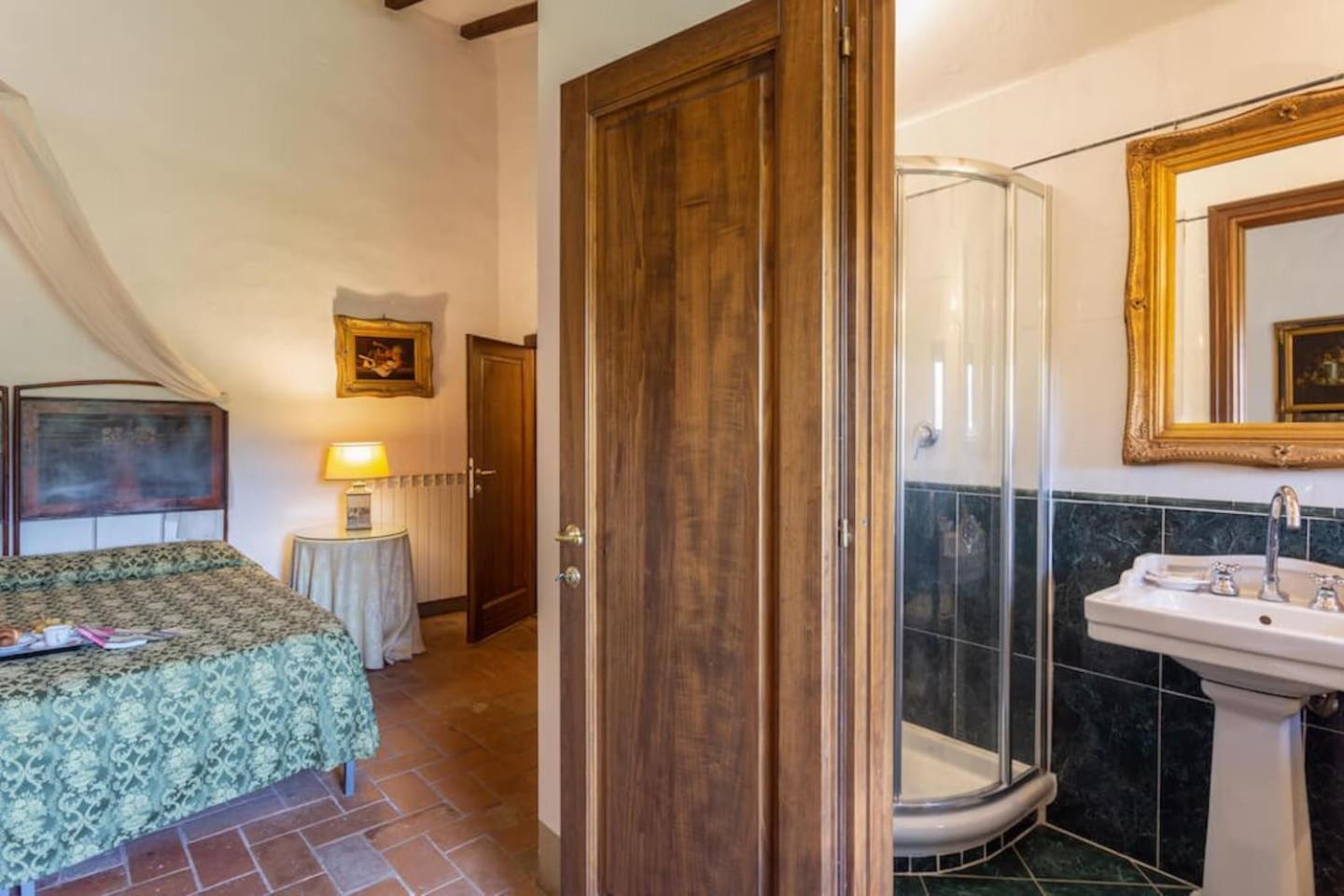 Villa Eugenia Tuscany with private Pool, Sauna & Gym