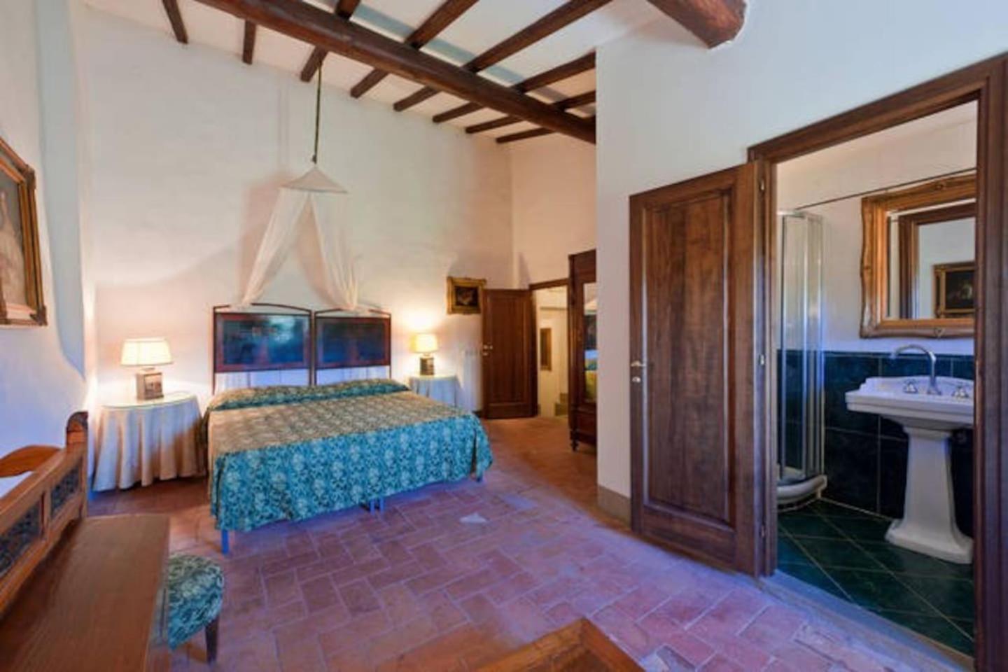 Villa Eugenia Tuscany with private Pool, Sauna & Gym