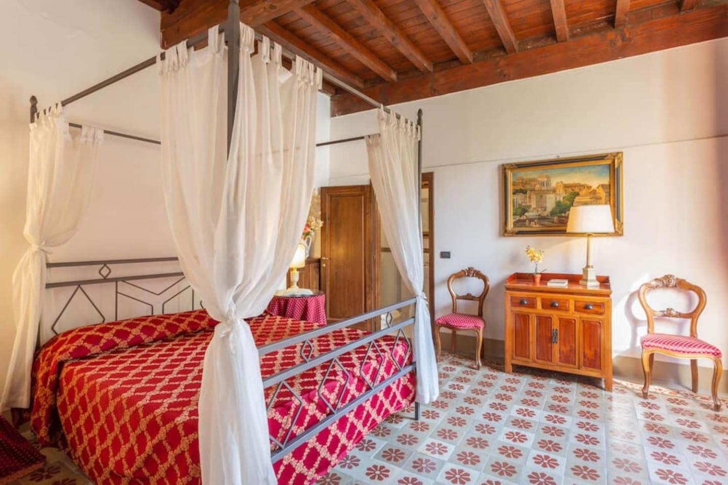 Villa Eugenia Tuscany with private Pool, Sauna & Gym