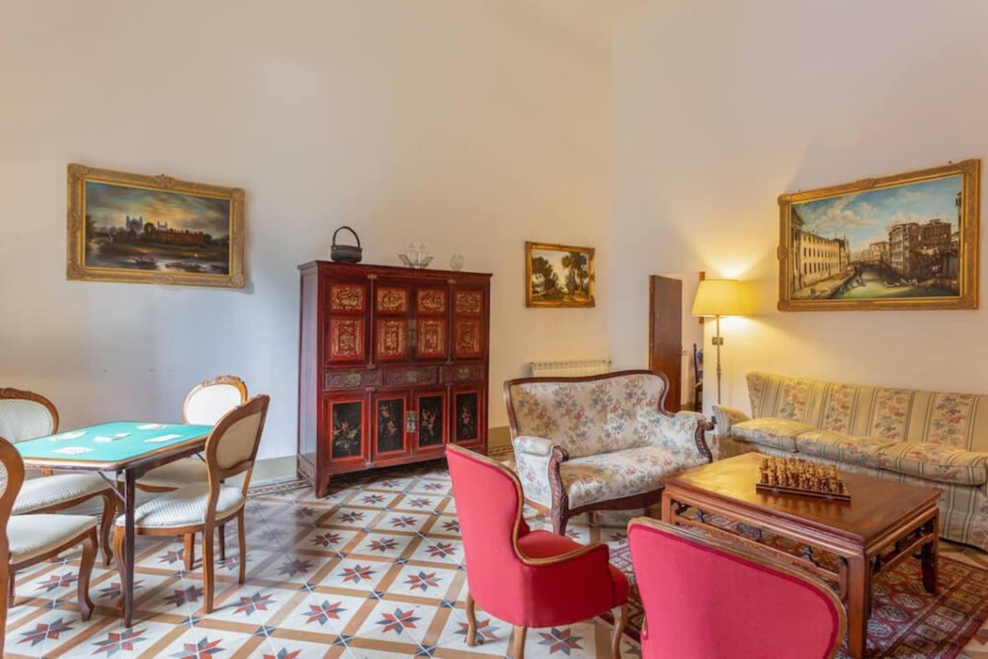 Villa Eugenia Tuscany with private Pool, Sauna & Gym