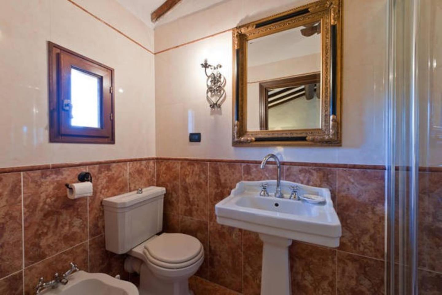Villa Eugenia Tuscany with private Pool, Sauna & Gym