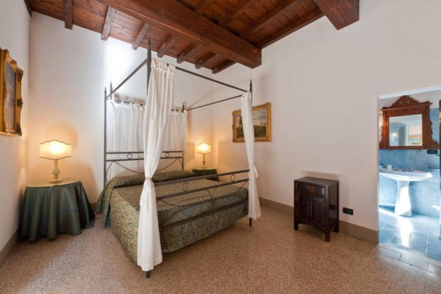 Villa Eugenia Tuscany with private Pool, Sauna & Gym