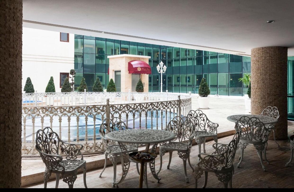 outdoor BBQ area