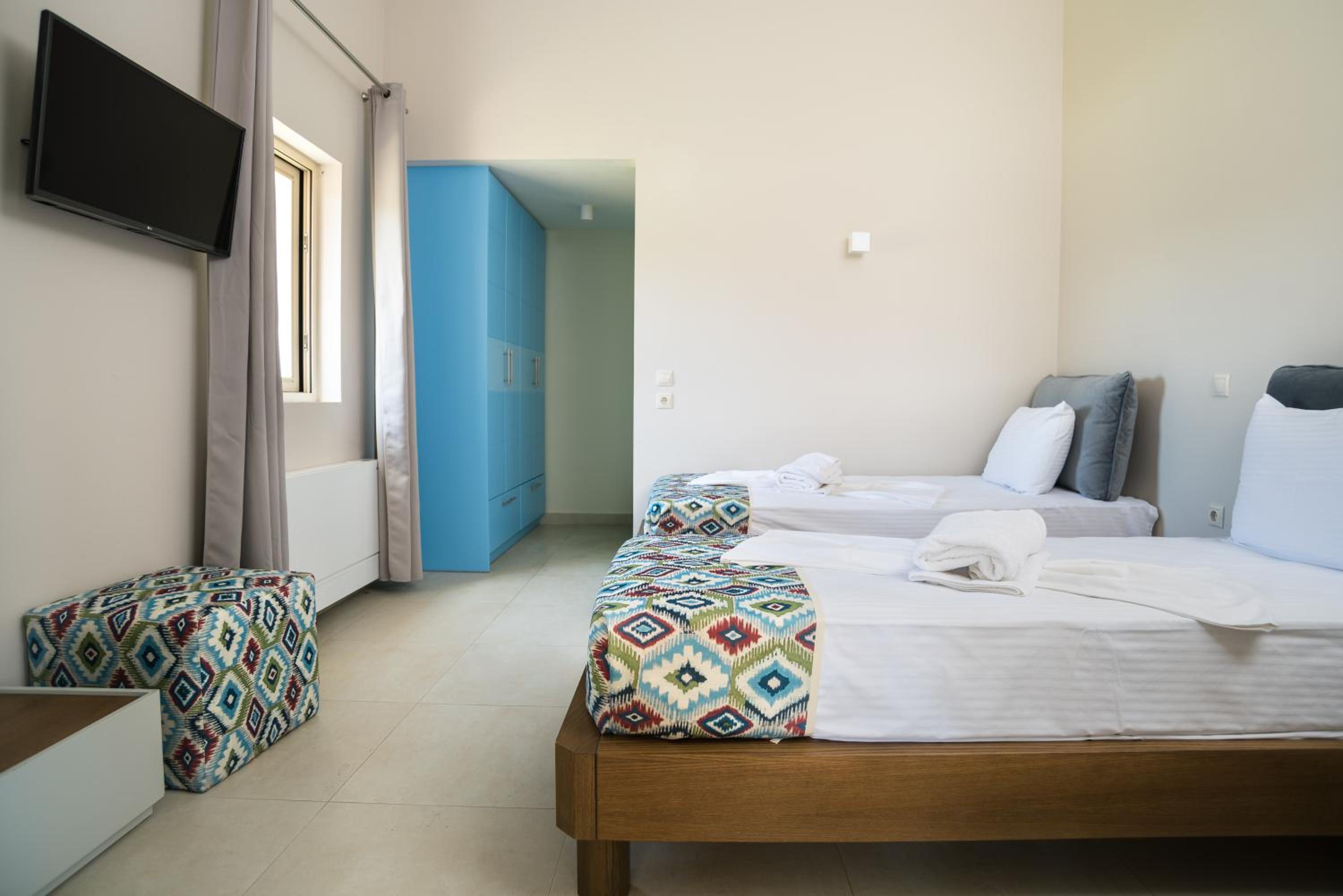Three Stars Luxury Villas view 4