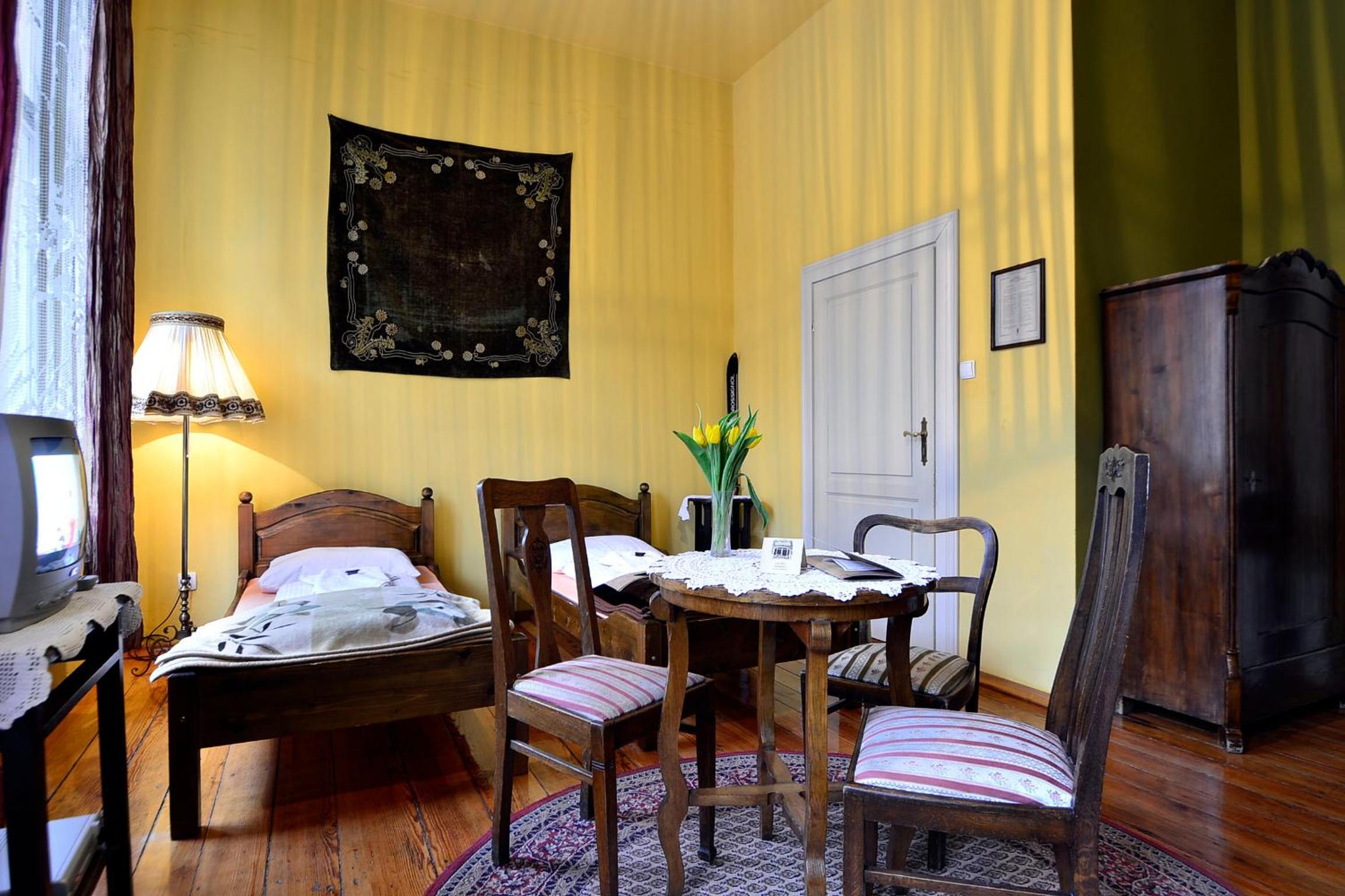 Hostel, Pokoje gościnne Mleczarnia - Ozonowane