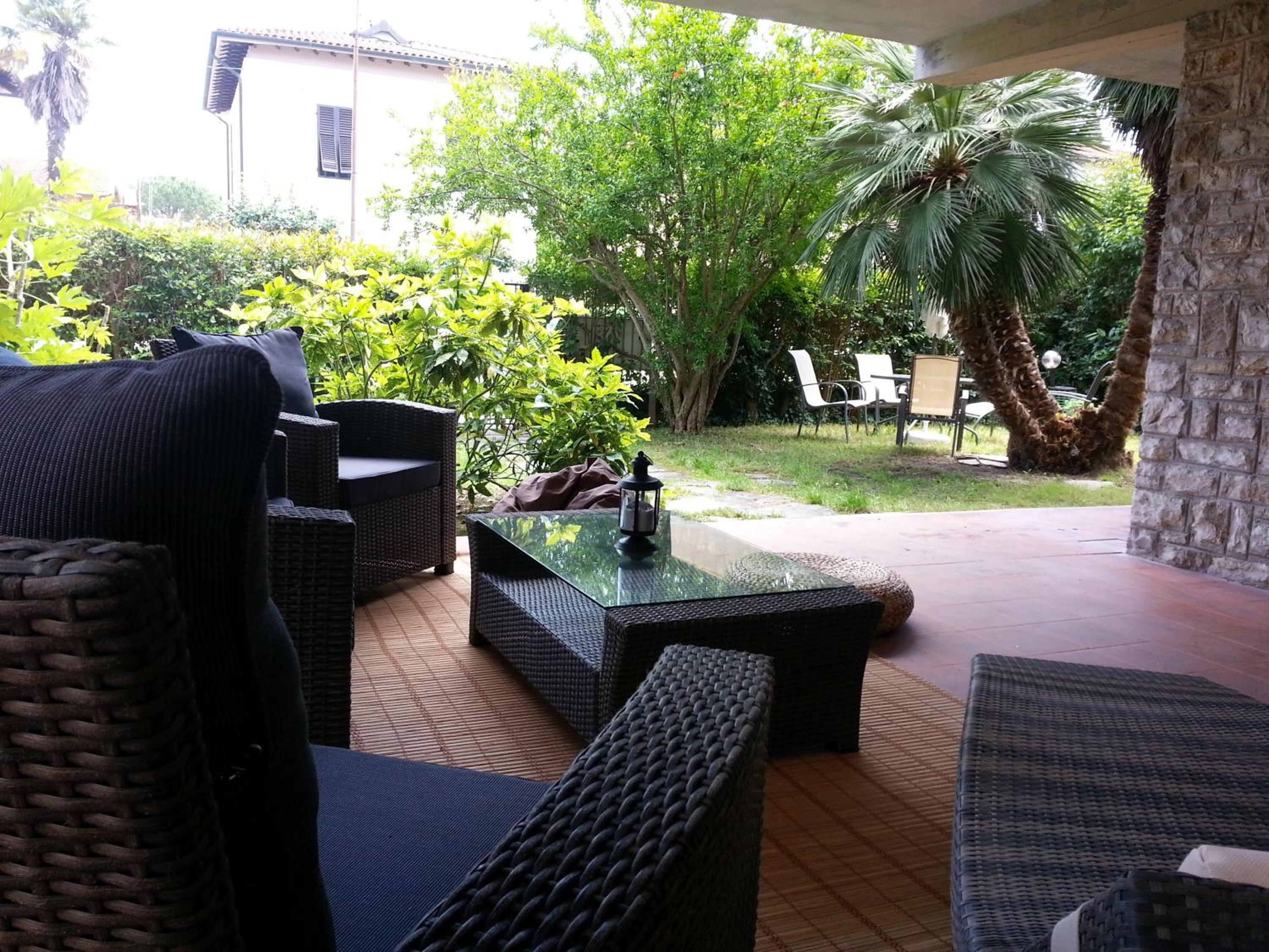 Hotel A Due Passi Dal Centro Rooms For Rent - Image 1