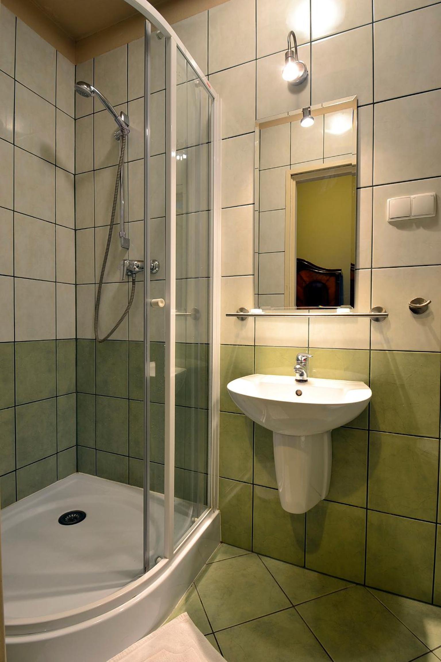 Hostel, Pokoje gościnne Mleczarnia - Ozonowane