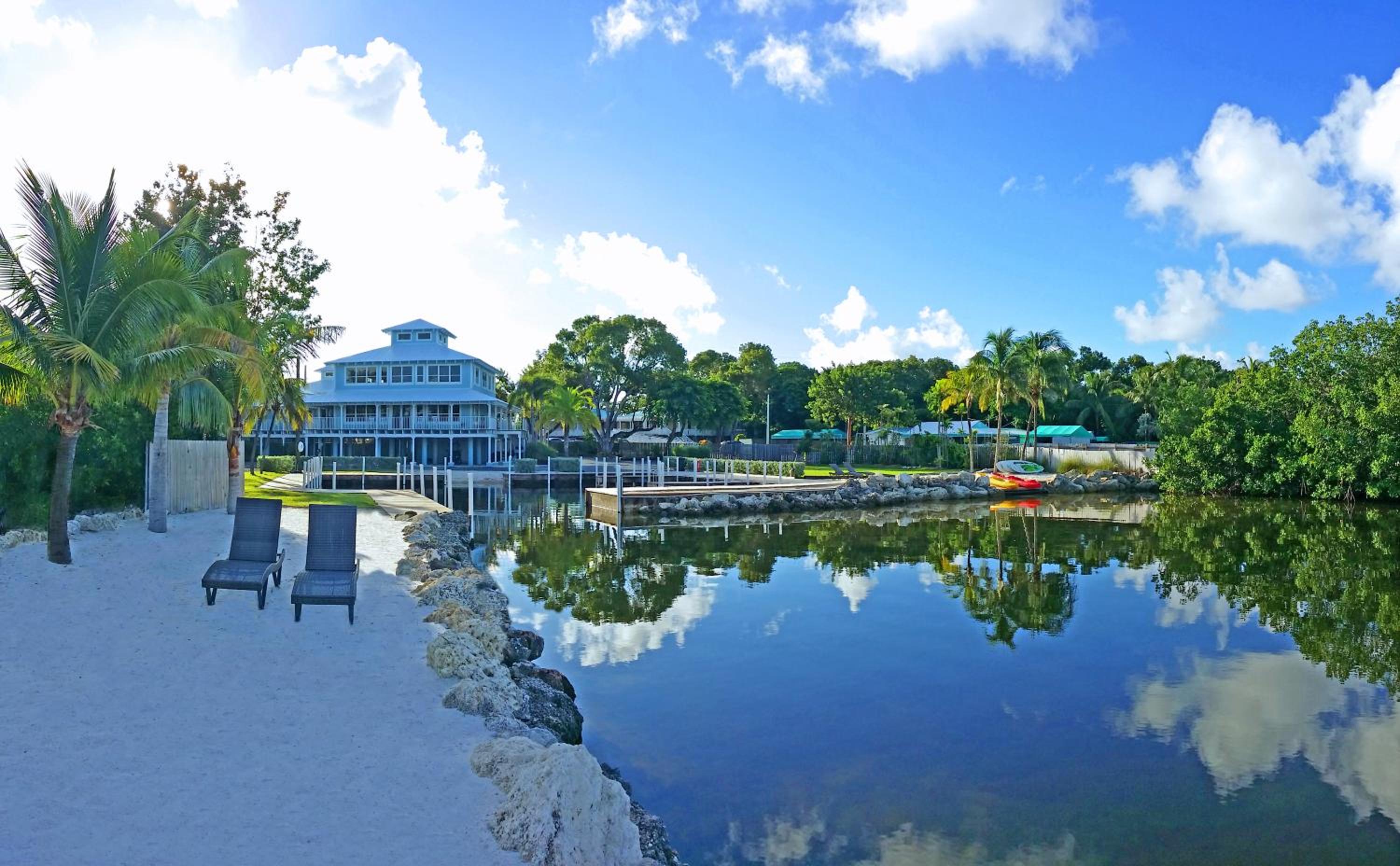 Dolphin Point Villas