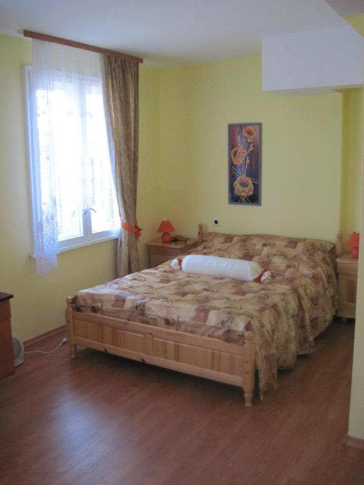 Hadjibulevata Guest House