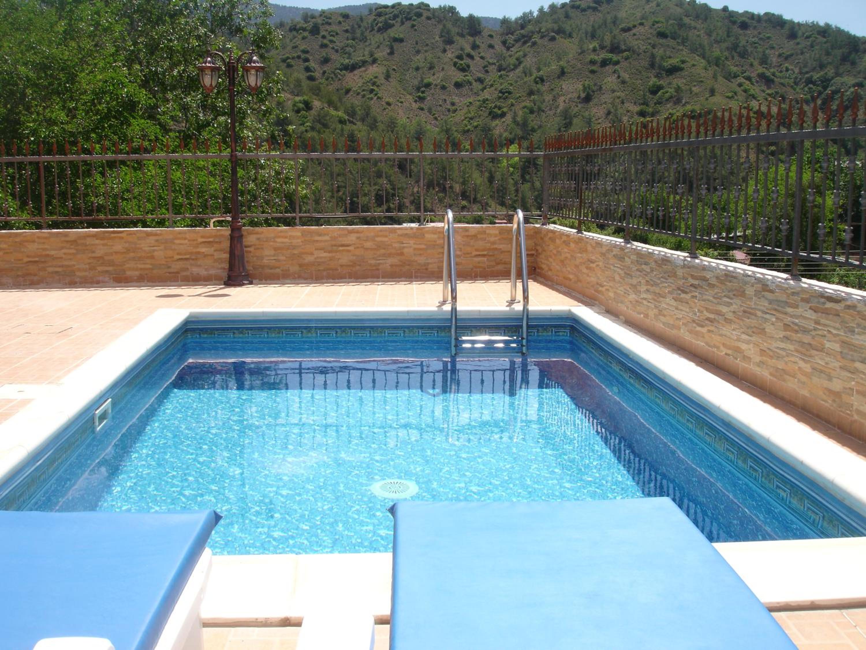 The Love Holiday House