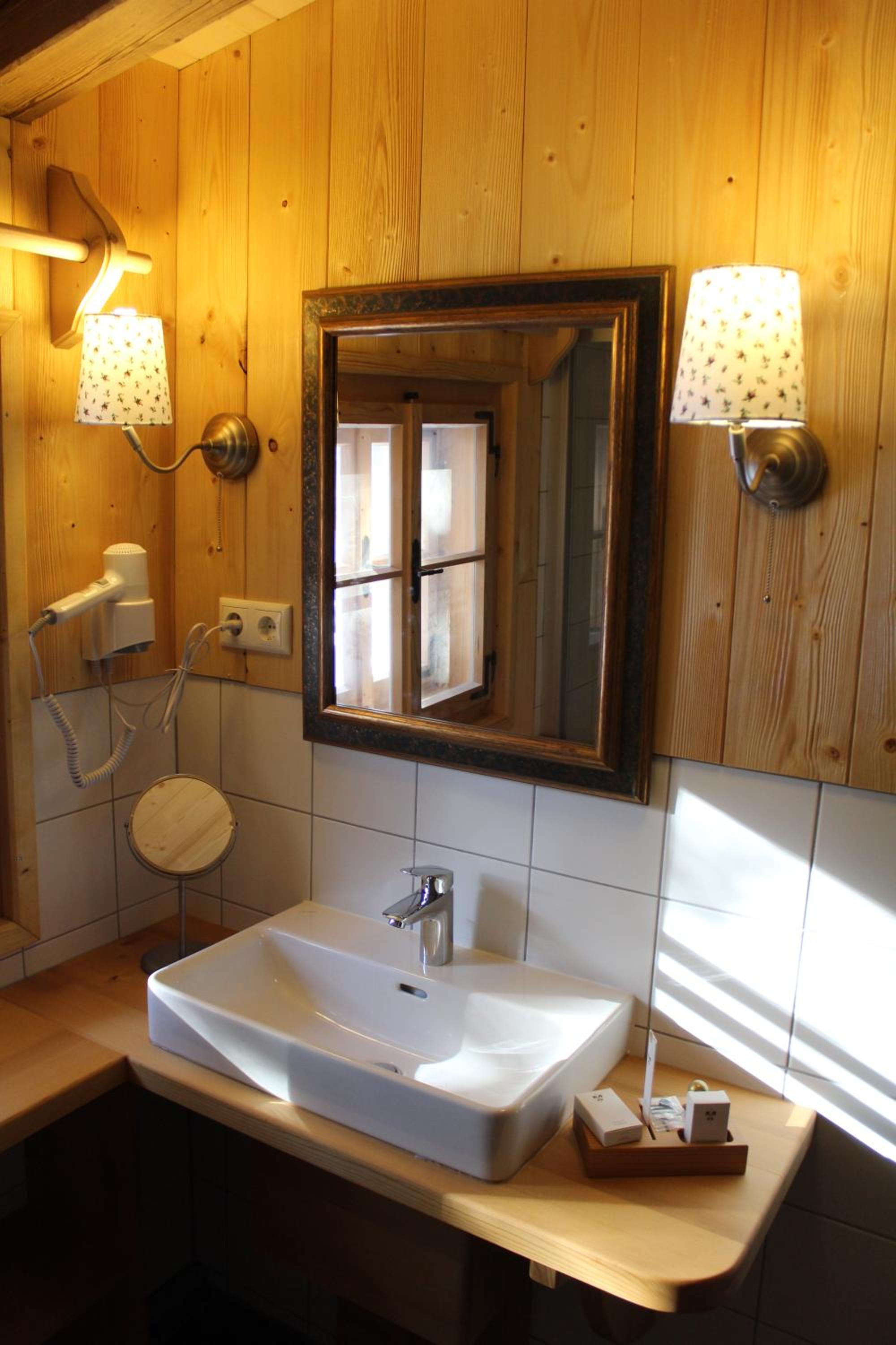 Schlosswirt Chalets & Apartments