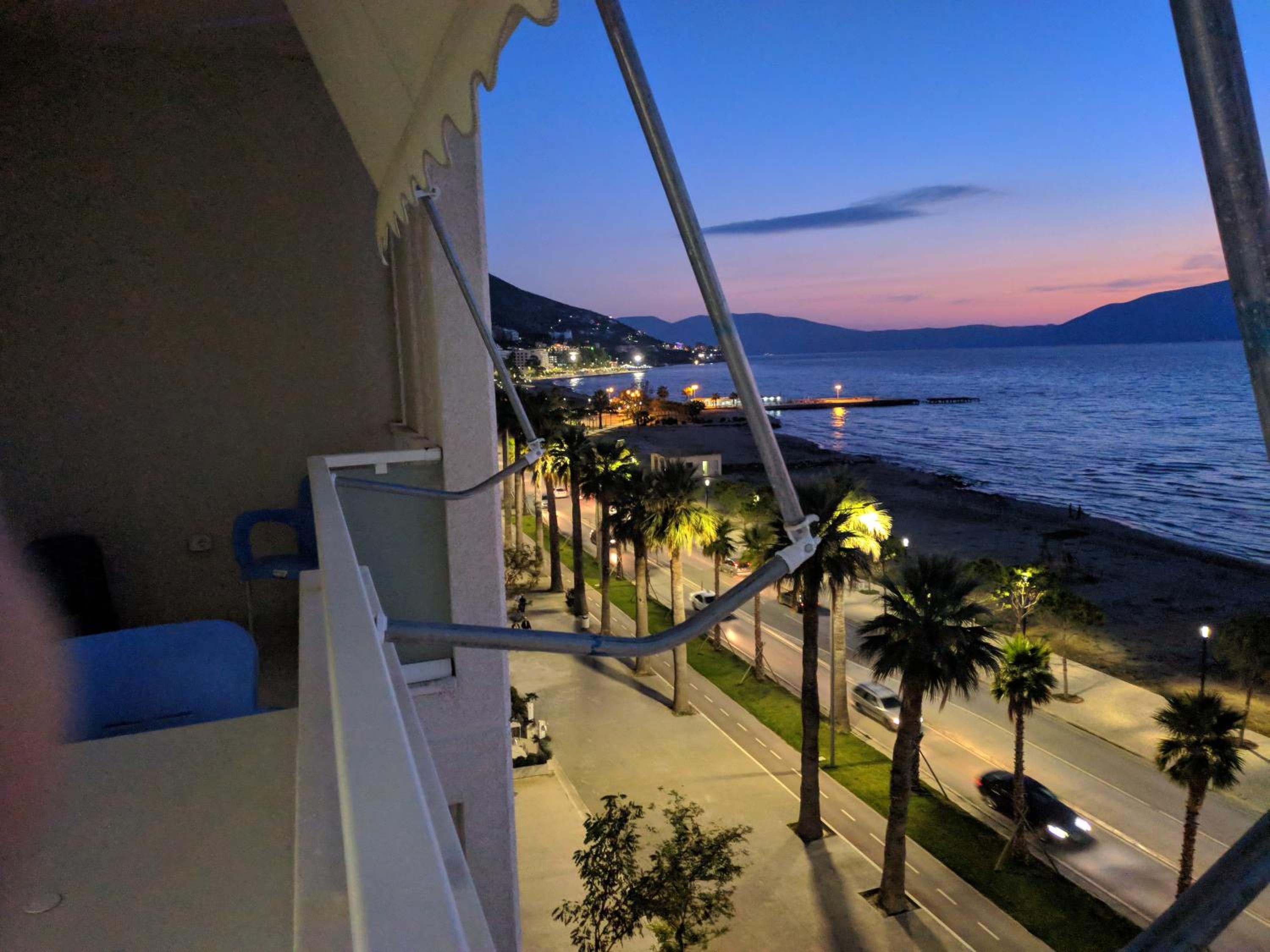 Lucky Lux Apartment