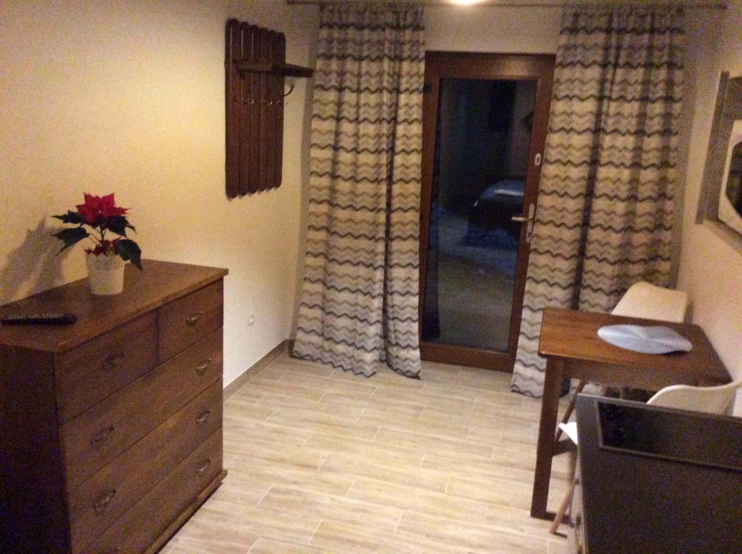 Photo 41