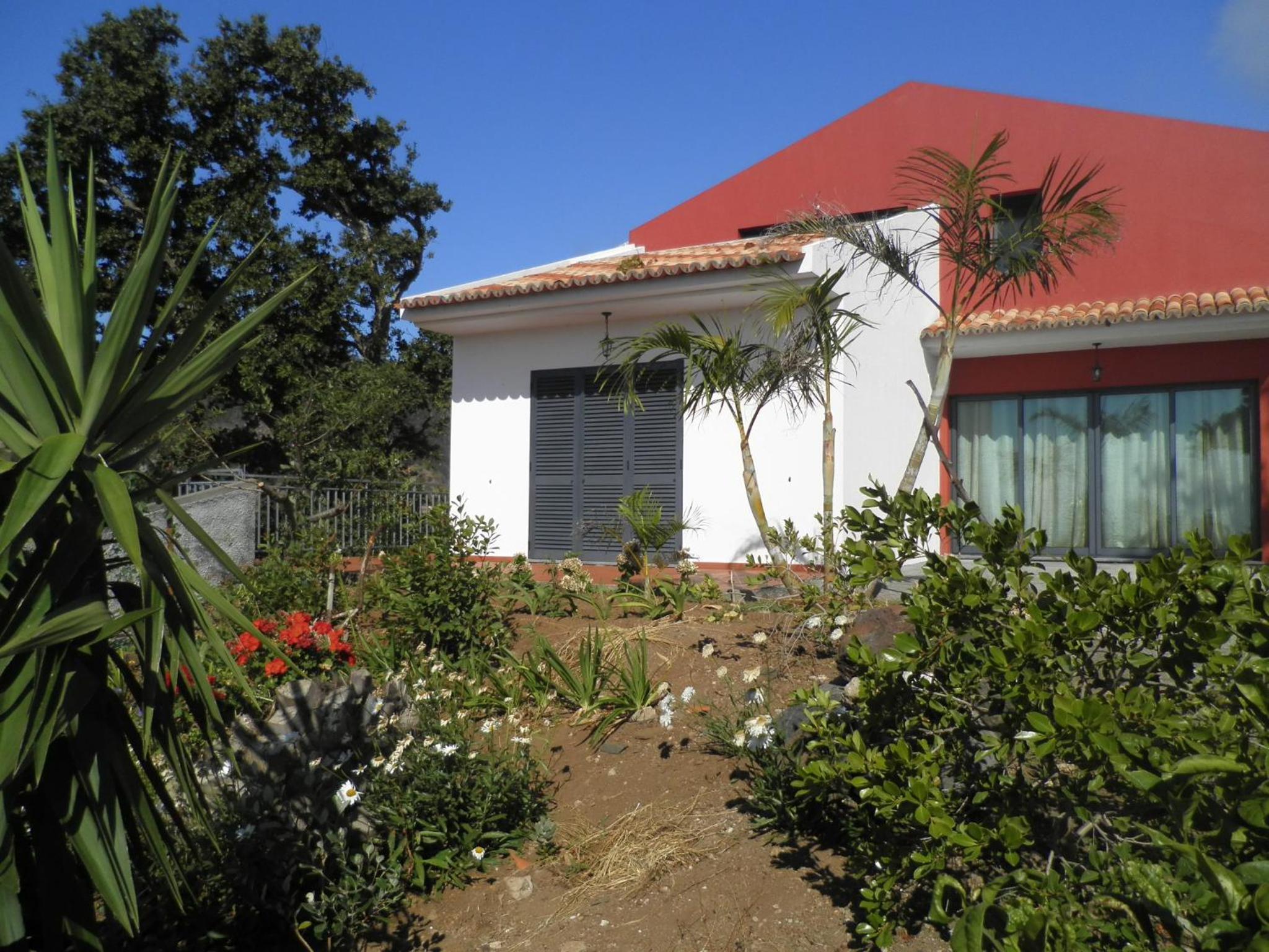 Villa Luz - Family House Vacations- Large Private Outdoor Area