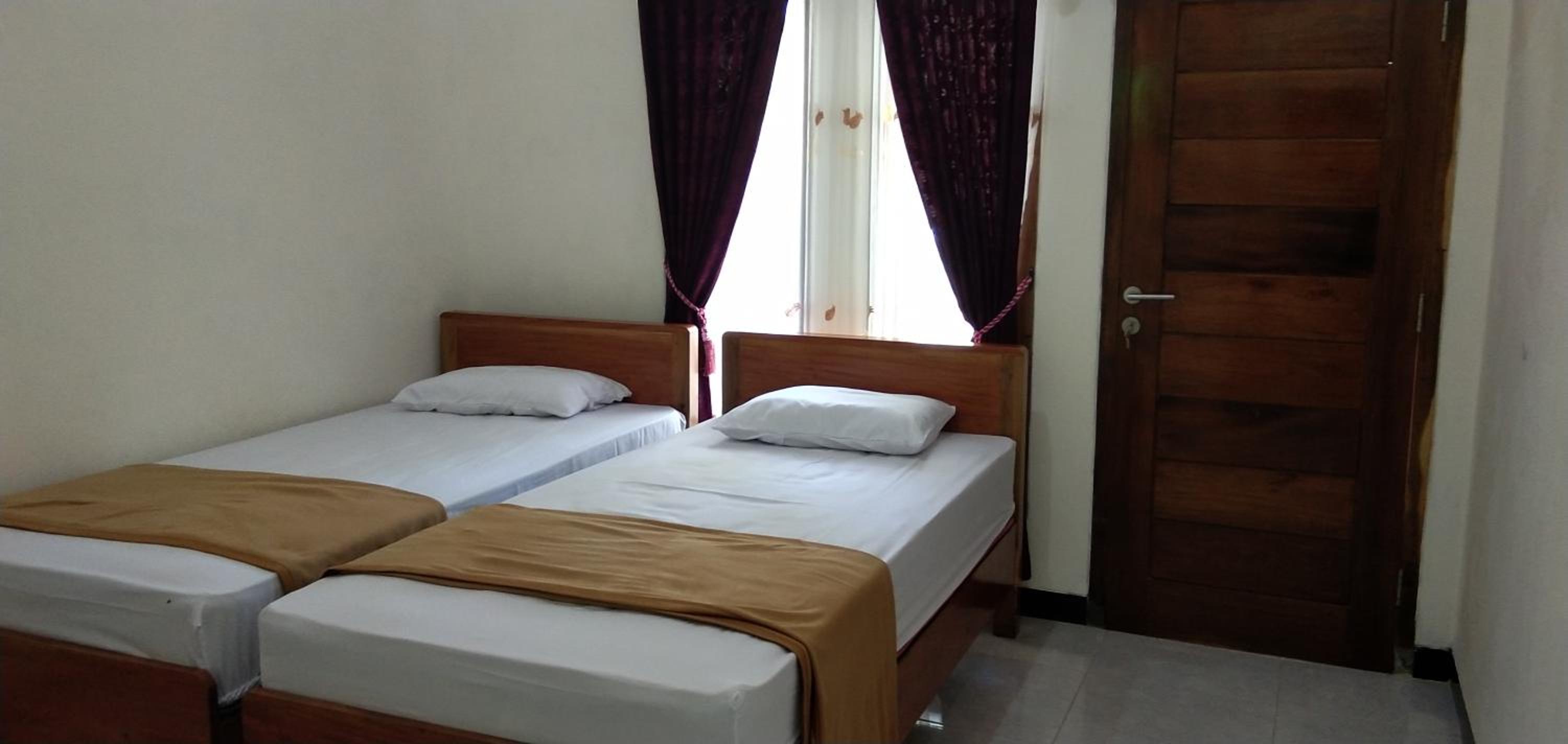 Arrys Watukarung Surfcamp, Kalak - 20