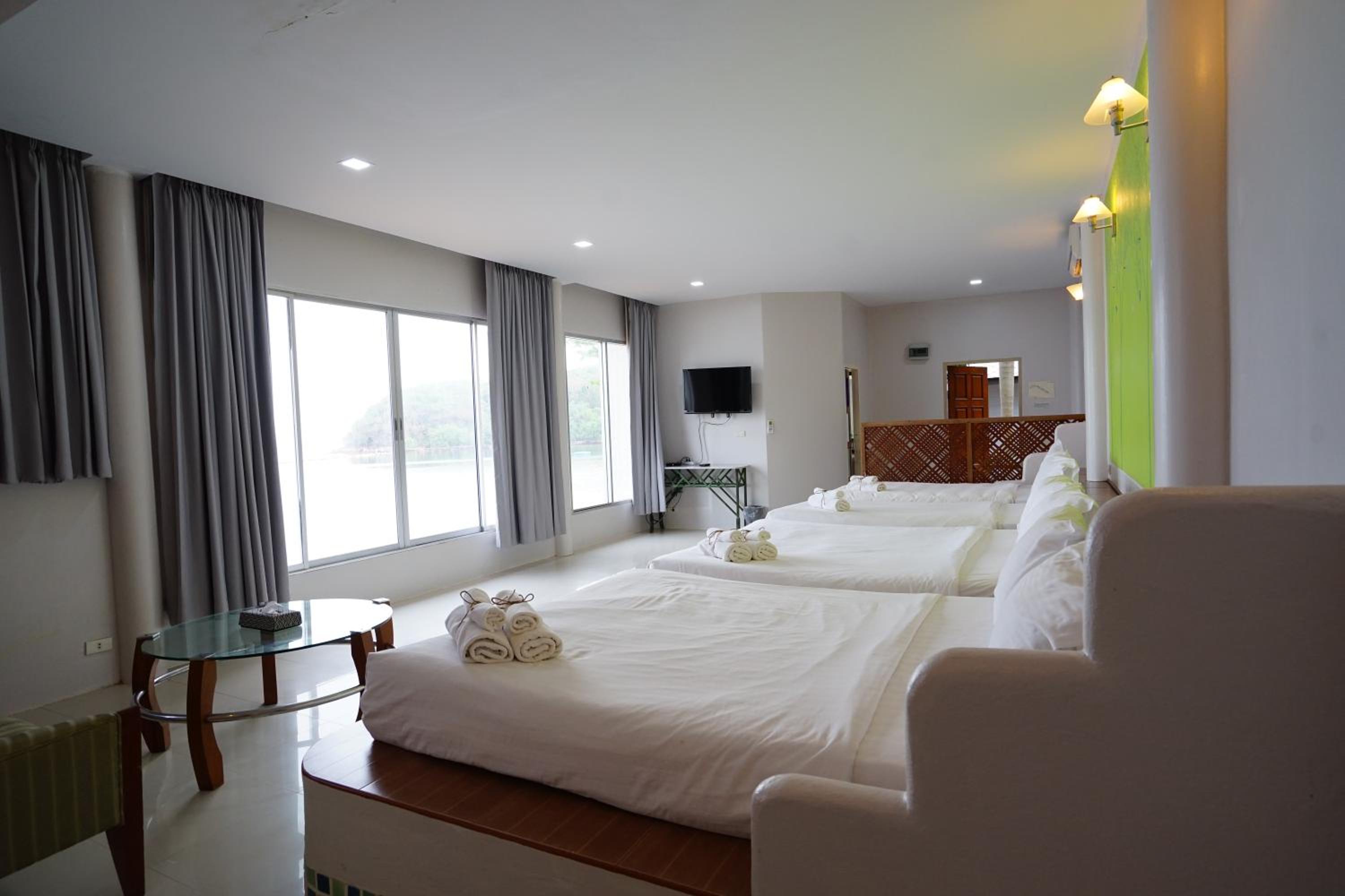 Seashell Village Resort