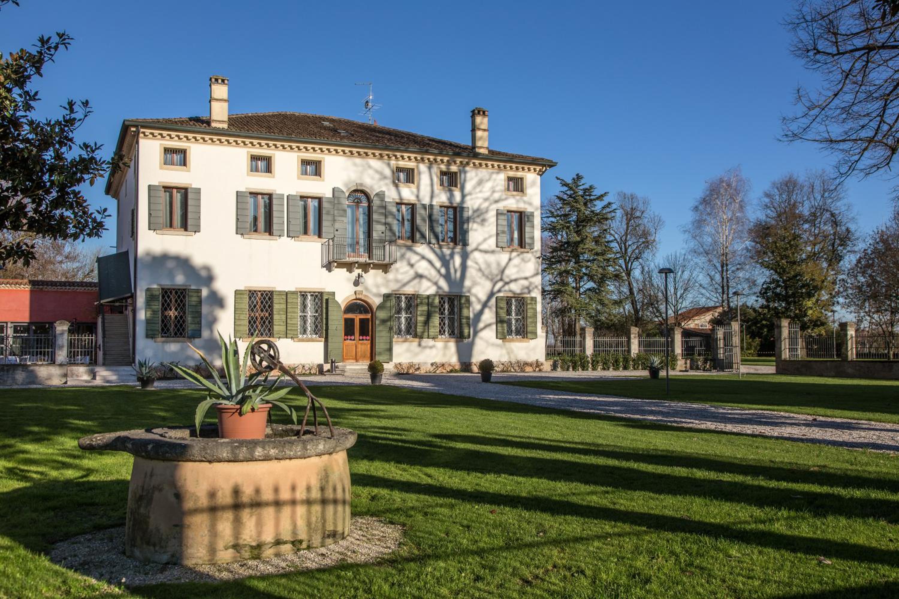 Relais Villa Ormaneto view 2