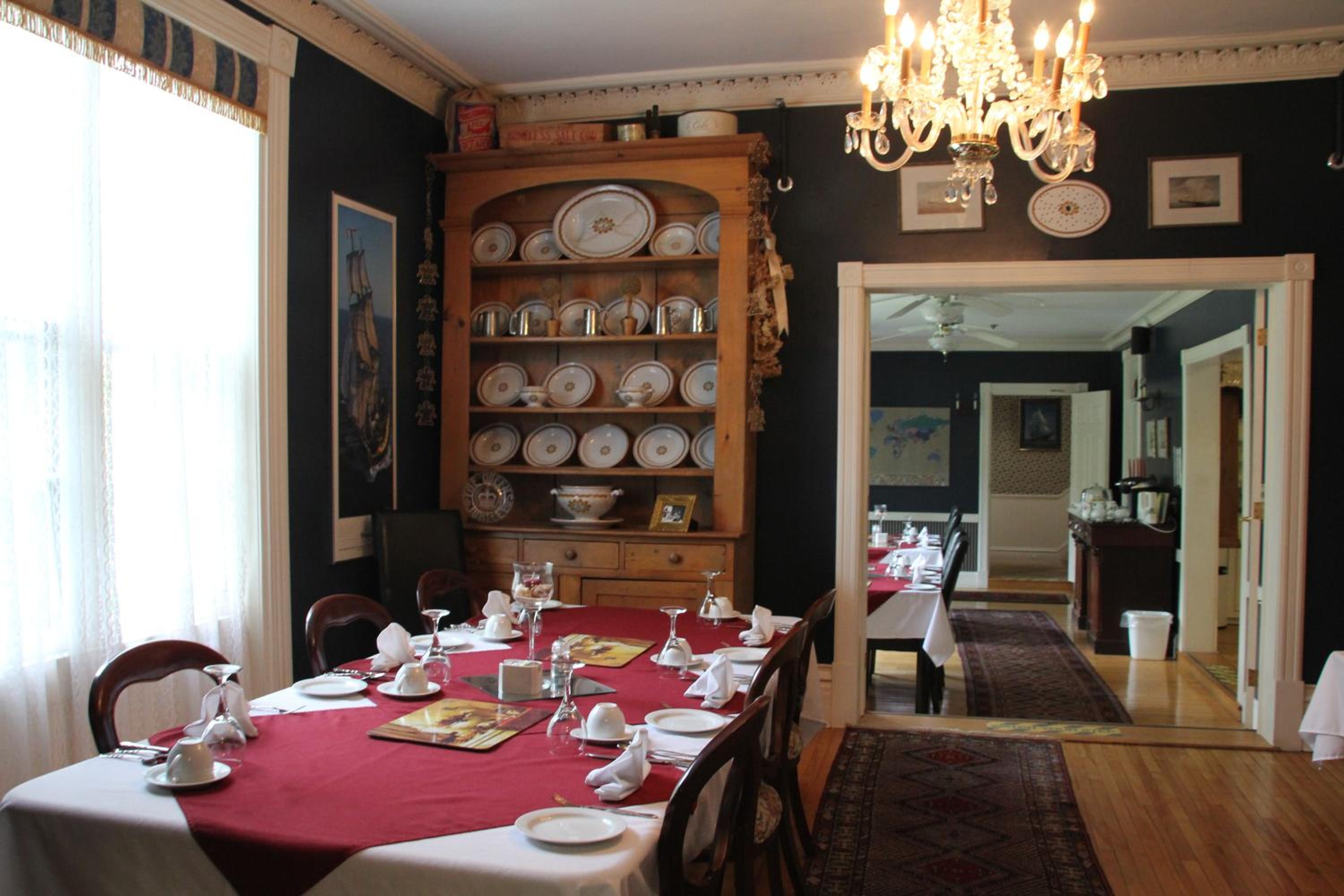Shipwright Inn