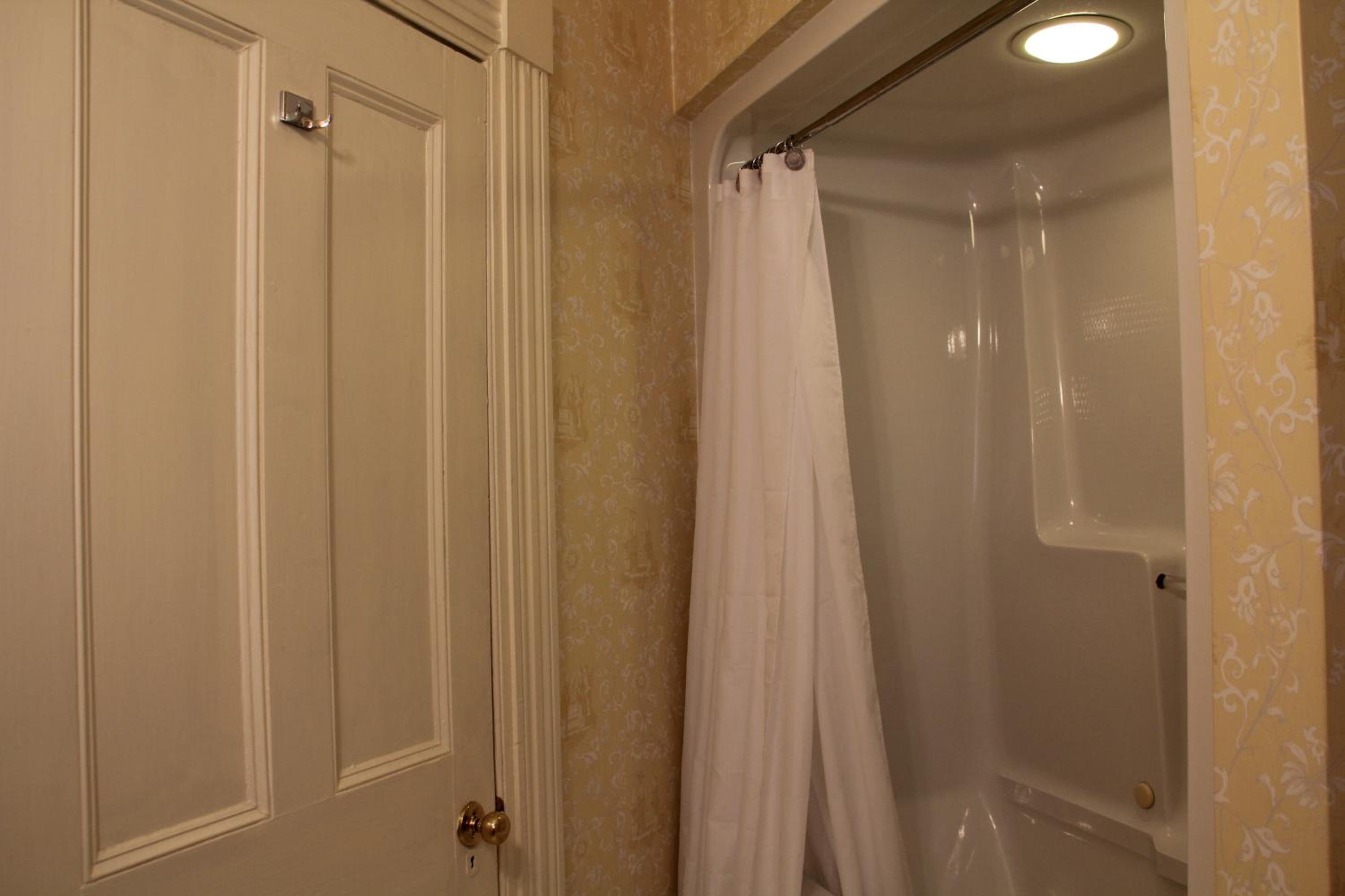 Shipwright Inn - Image 5