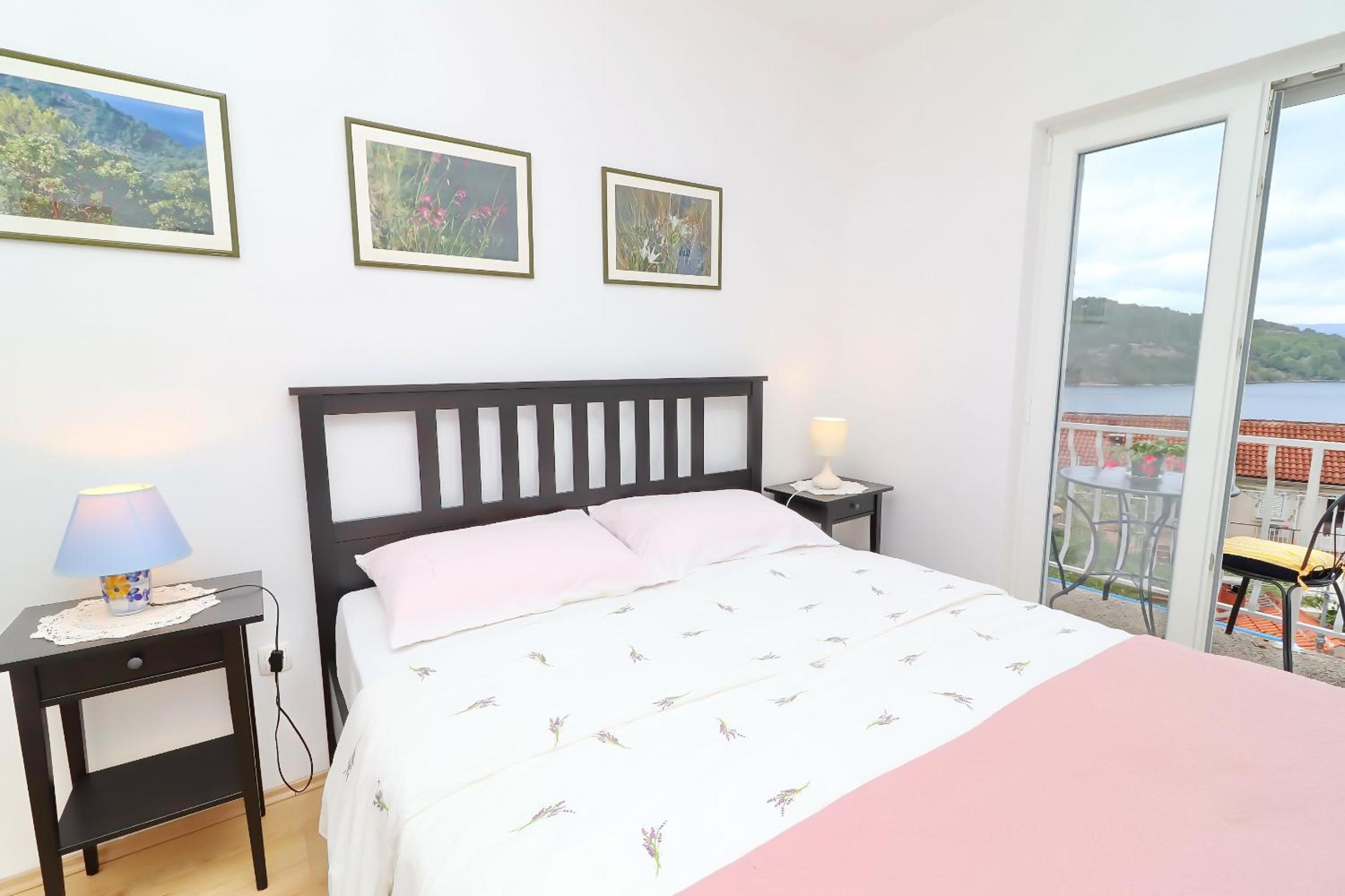 Apartments Nodilo