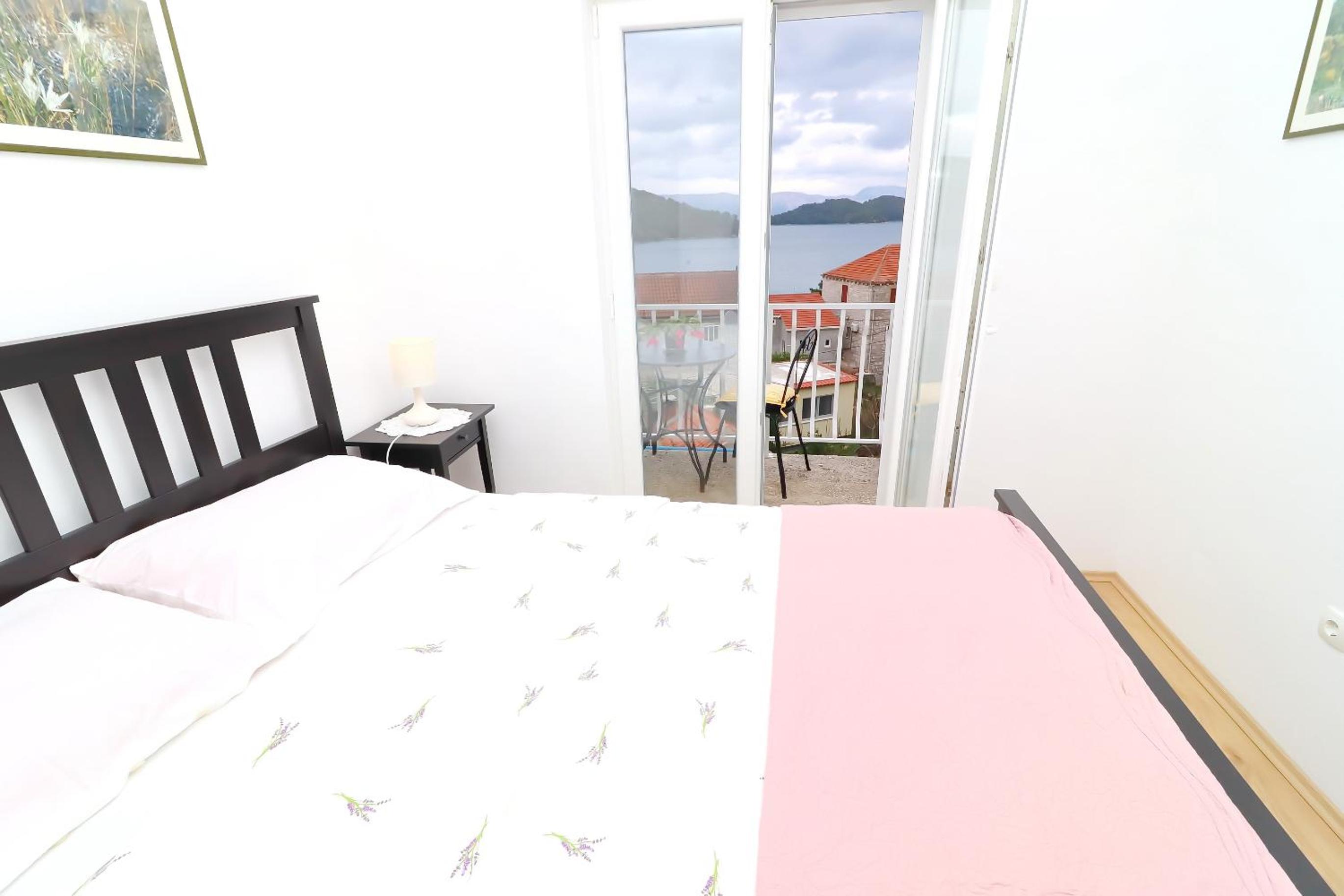 Apartments Nodilo