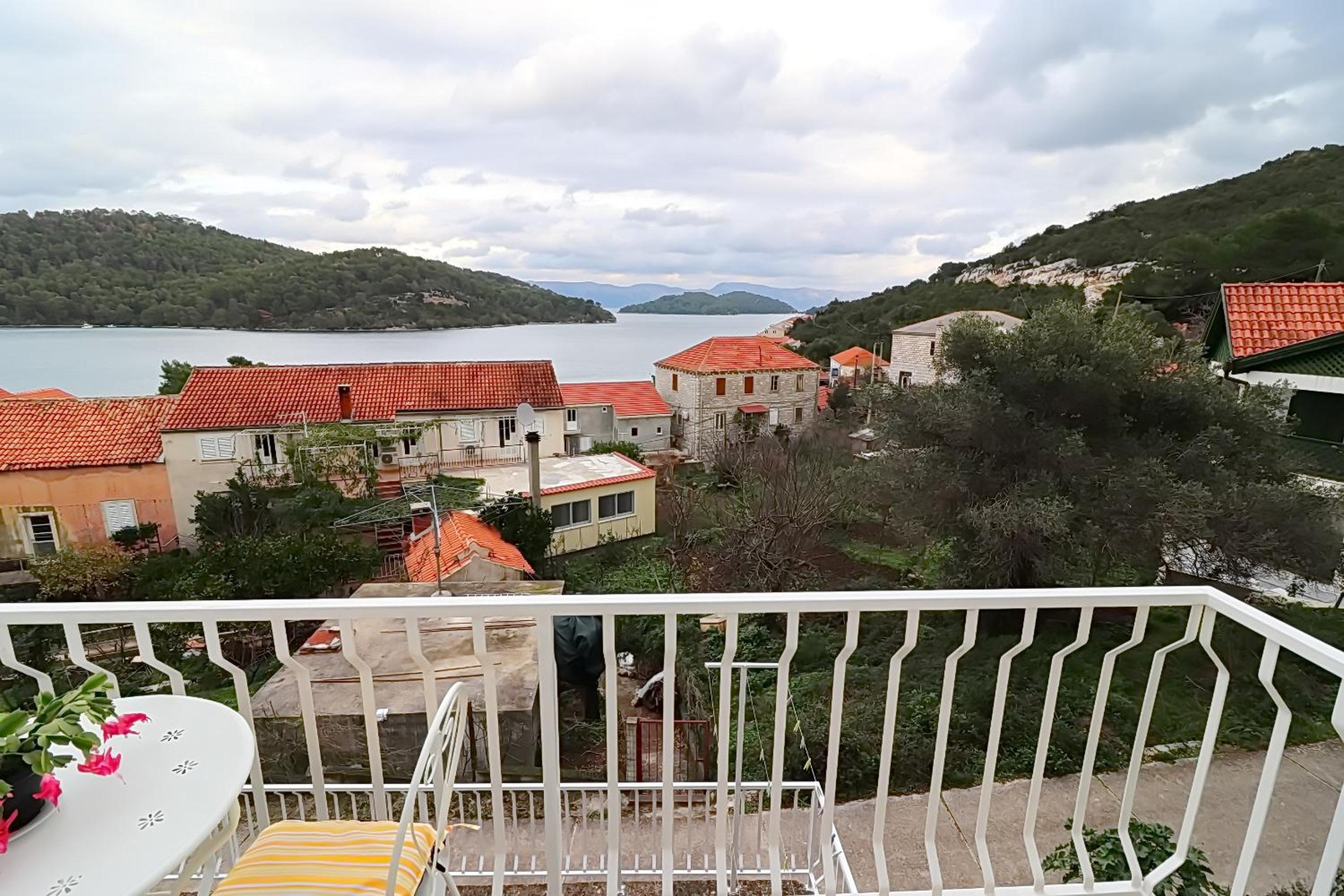 Apartments Nodilo