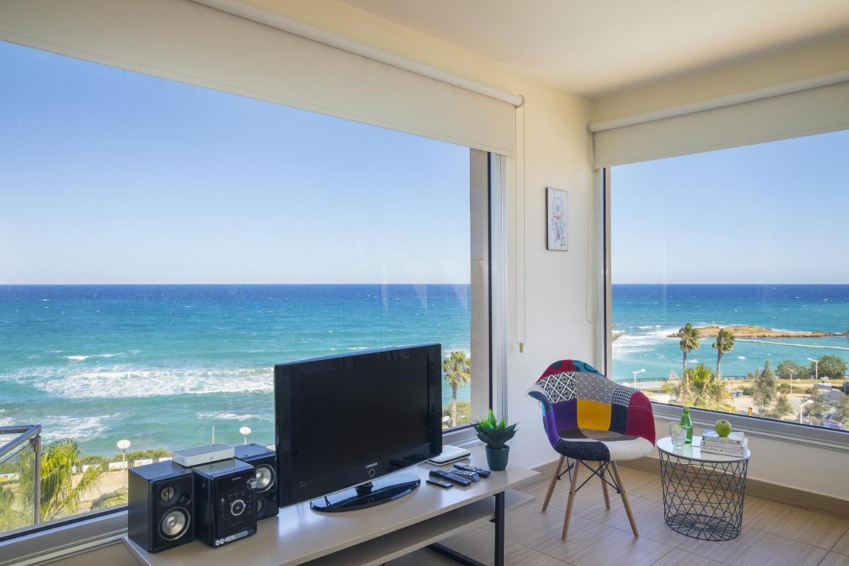 Protaras Fig Tree Bay Suite