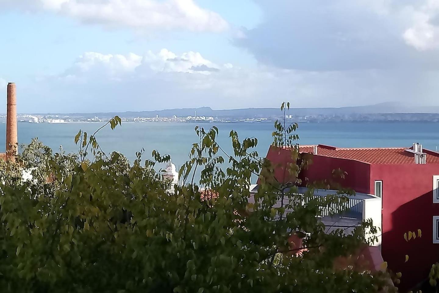 Alfama Chateau - Vue Exceptionelle - Charme - Calme view 3