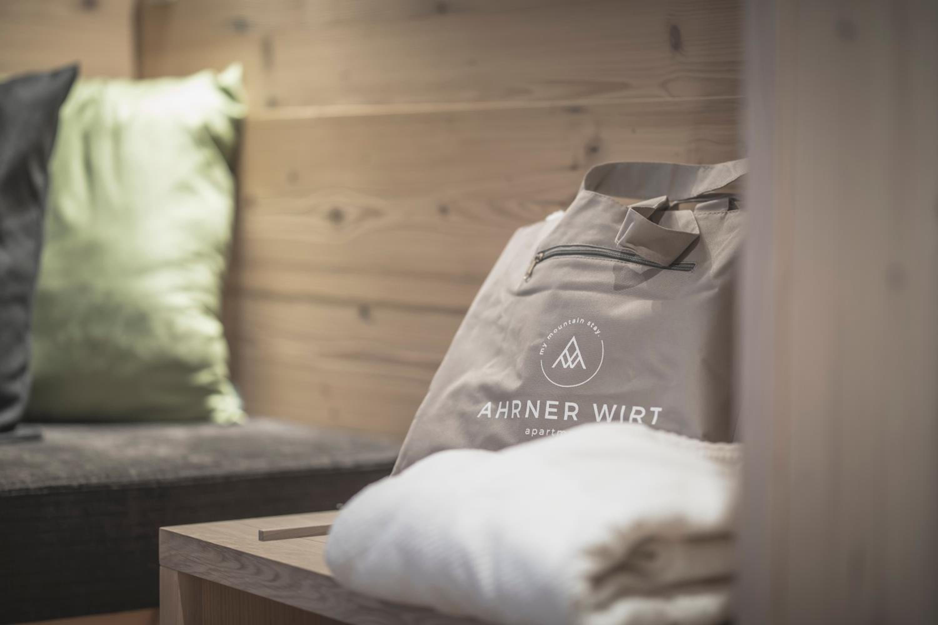Ahrner Wirt Apartments