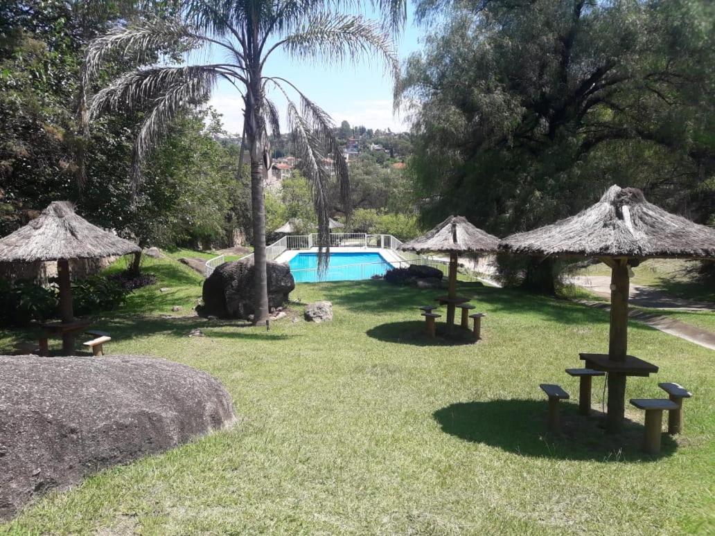 Departamentos Carlos Paz bajada al lago