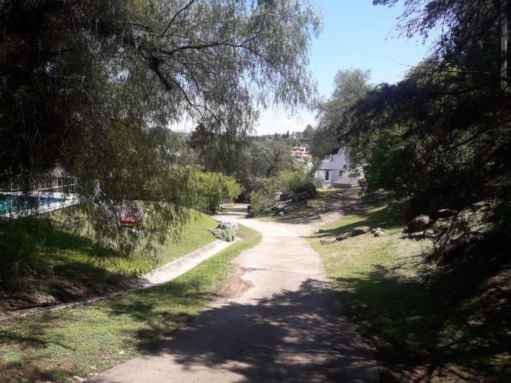 Departamentos Carlos Paz bajada al lago