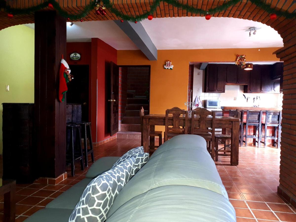 Casa Bugambilias - Property Image 1