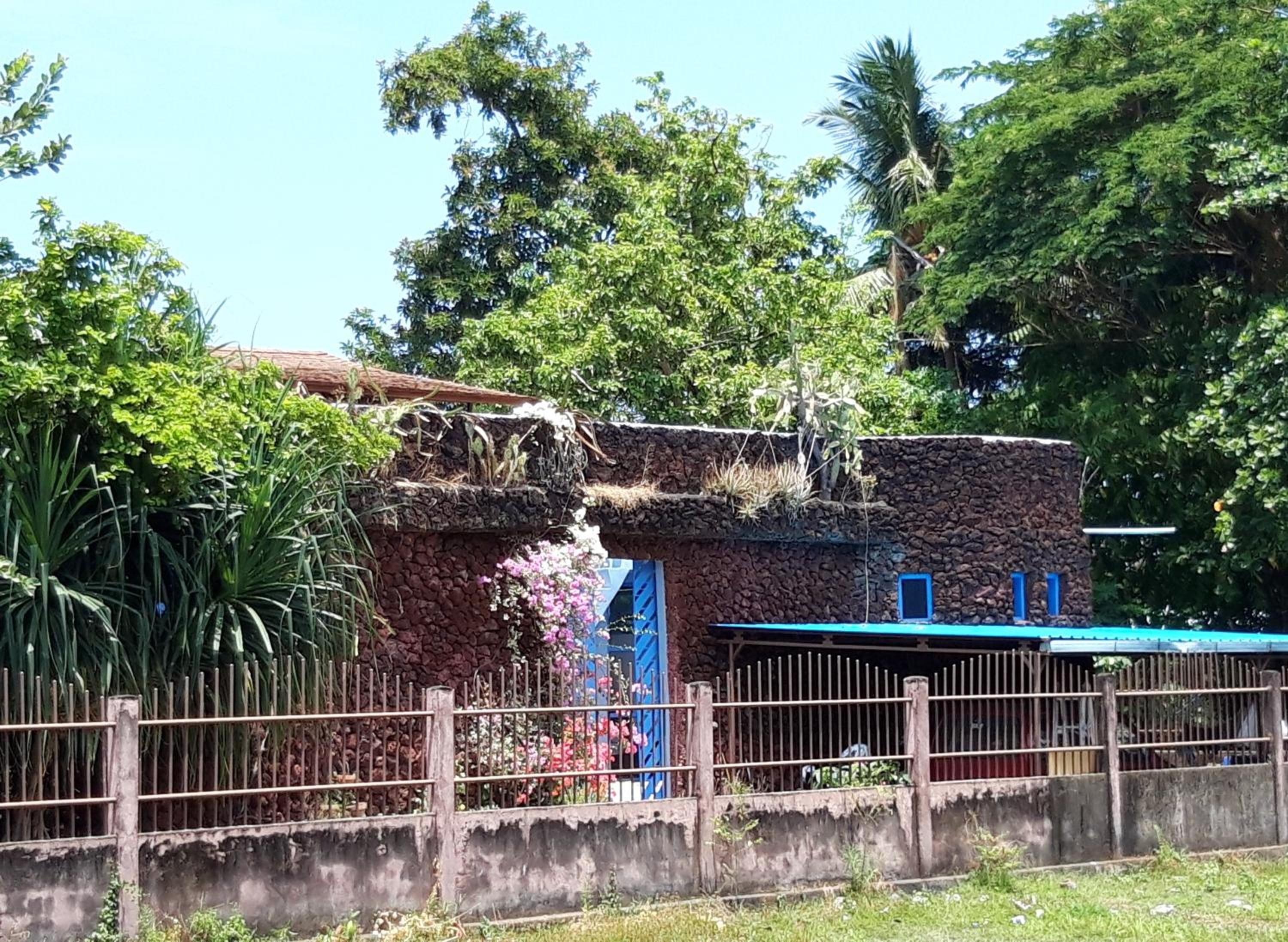 Rumah Batu