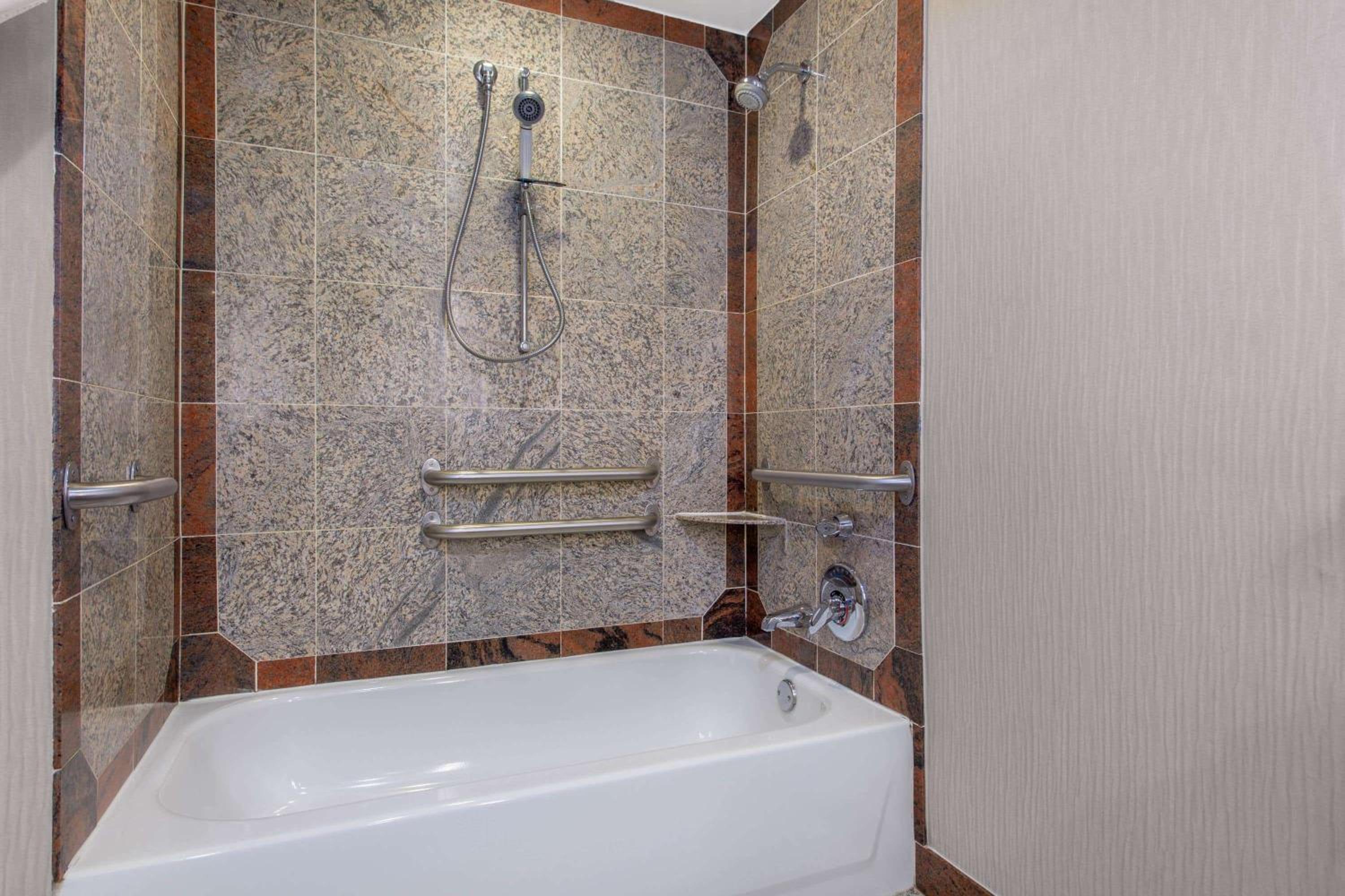 Days Inn by Wyndham Lanham Washington DC - Property Image 12