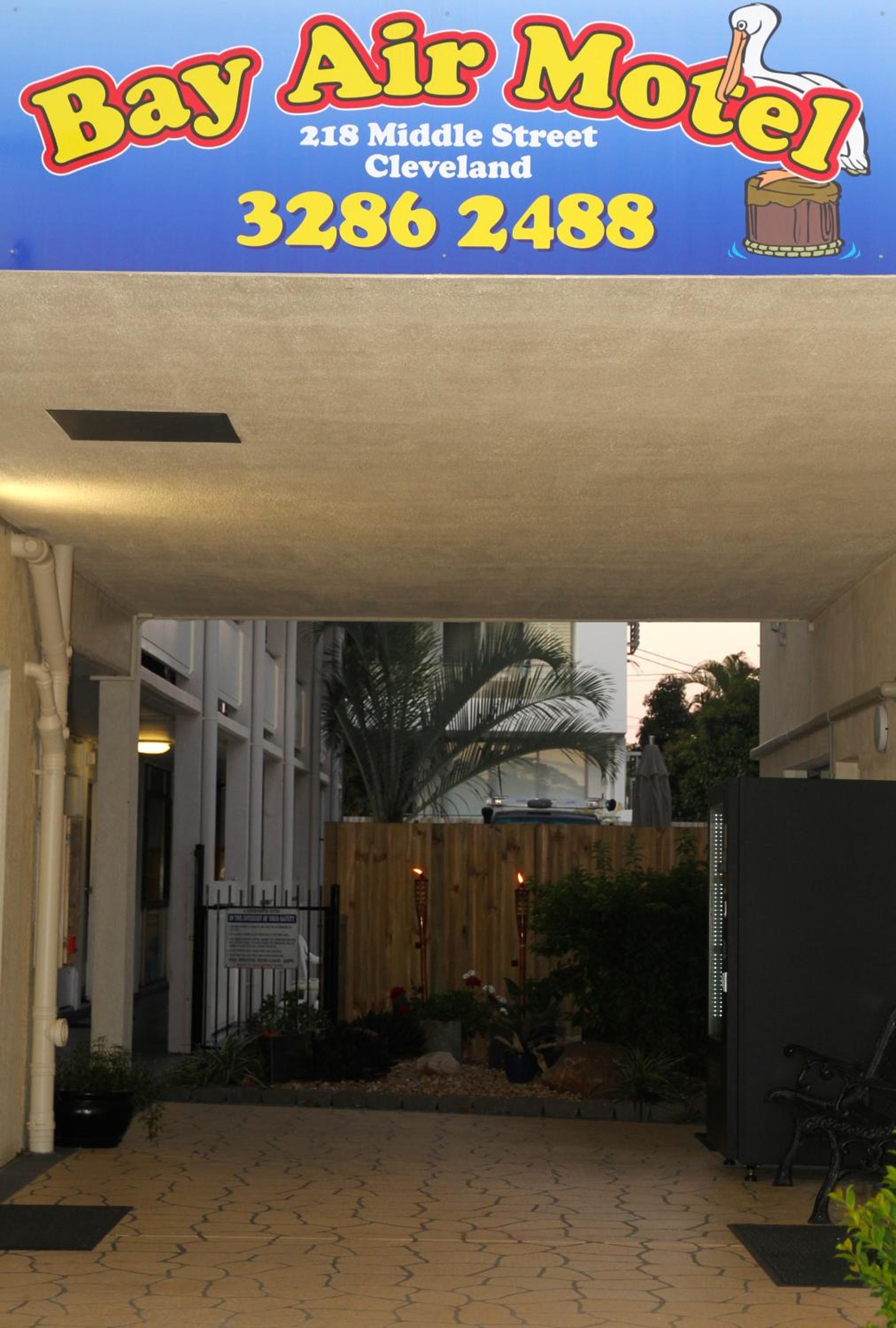 Bay Air Motel