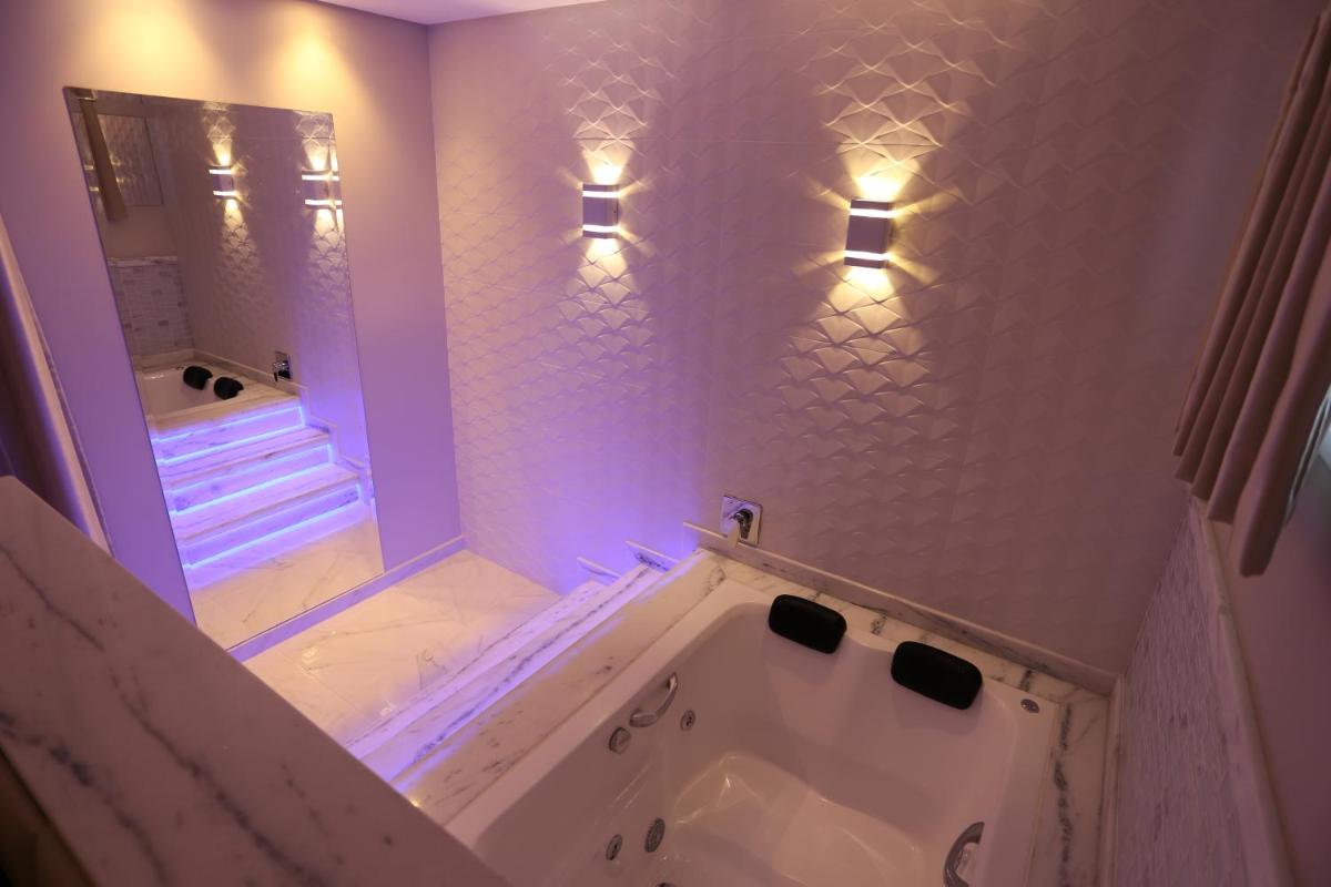 Jacuzzi