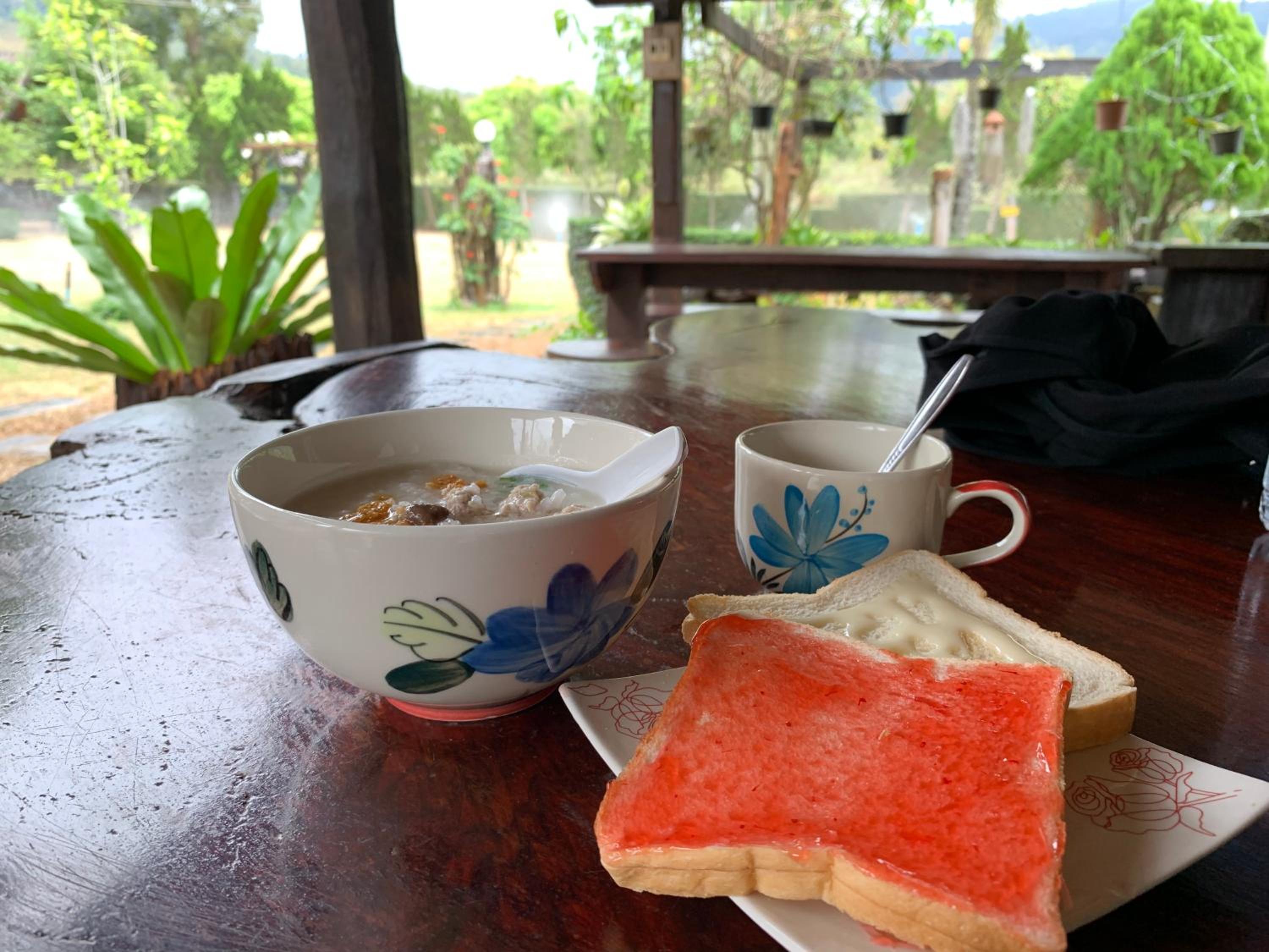 Baan MaiKhiangPhu Wang Nam Khiao view 2
